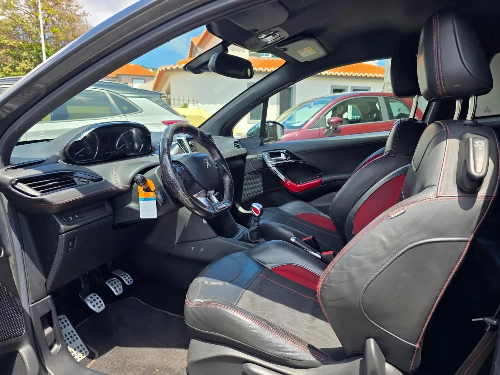 Peugeot 208 1.6 THP GTi Limited Edition 9