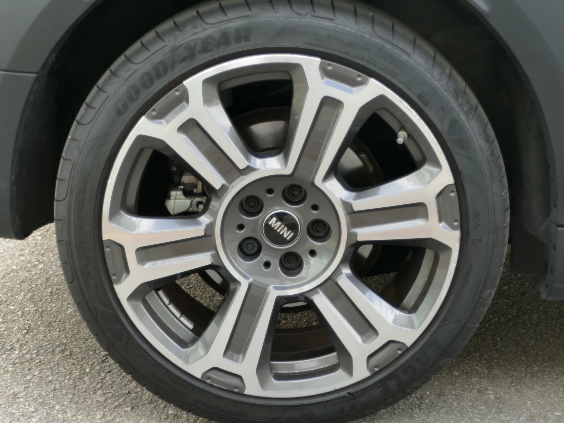 MINI Countryman Cooper SE ALL4 Classic Auto 8
