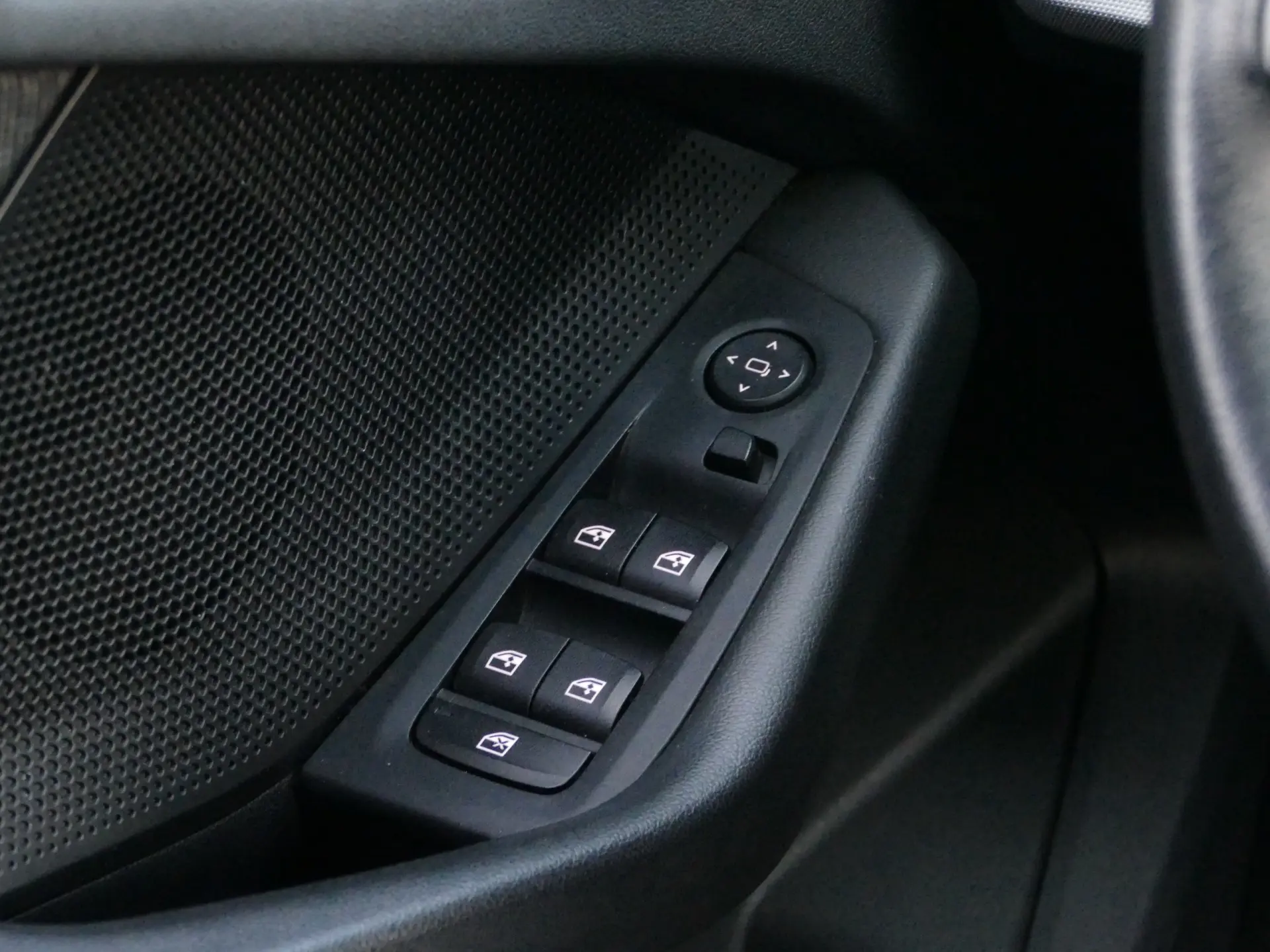 BMW 116 d Corporate Edition Auto 32