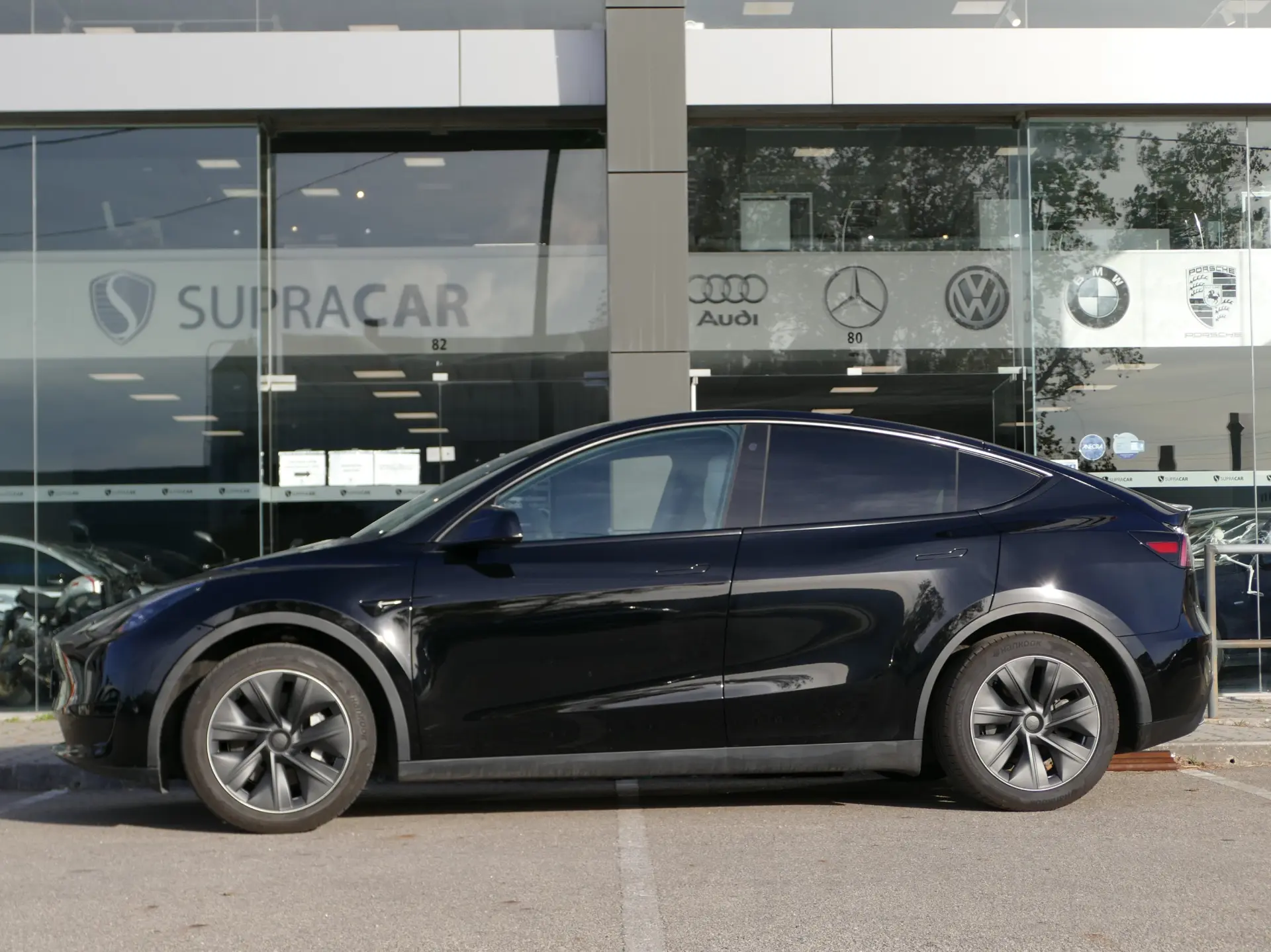 Tesla Model Y Standard 18