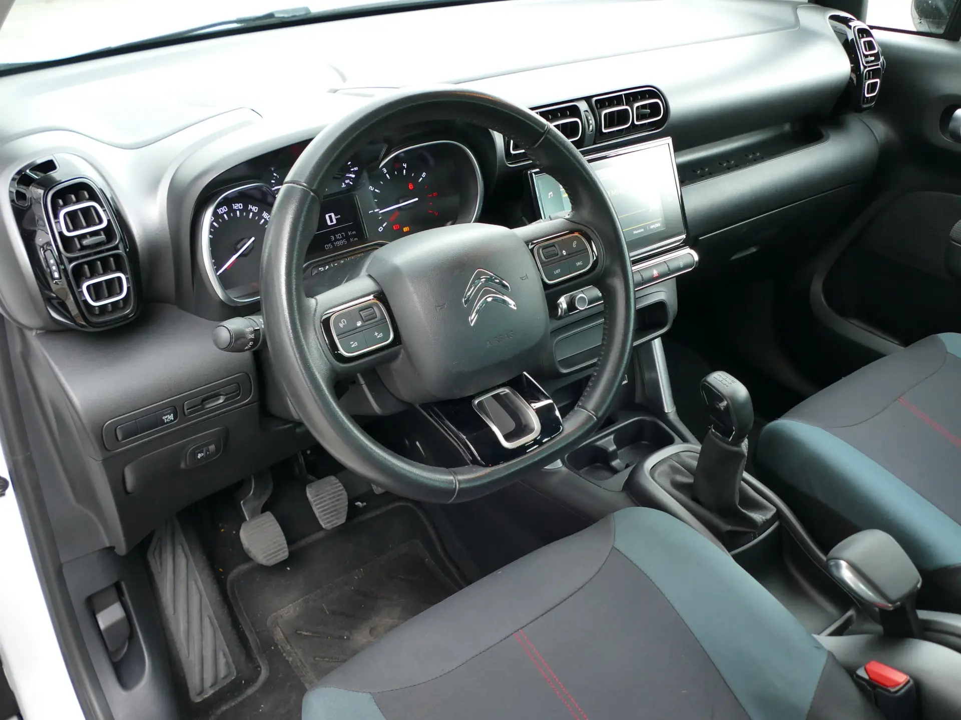 Citroen C3 Aircross 1.2 PureTech Feel 21