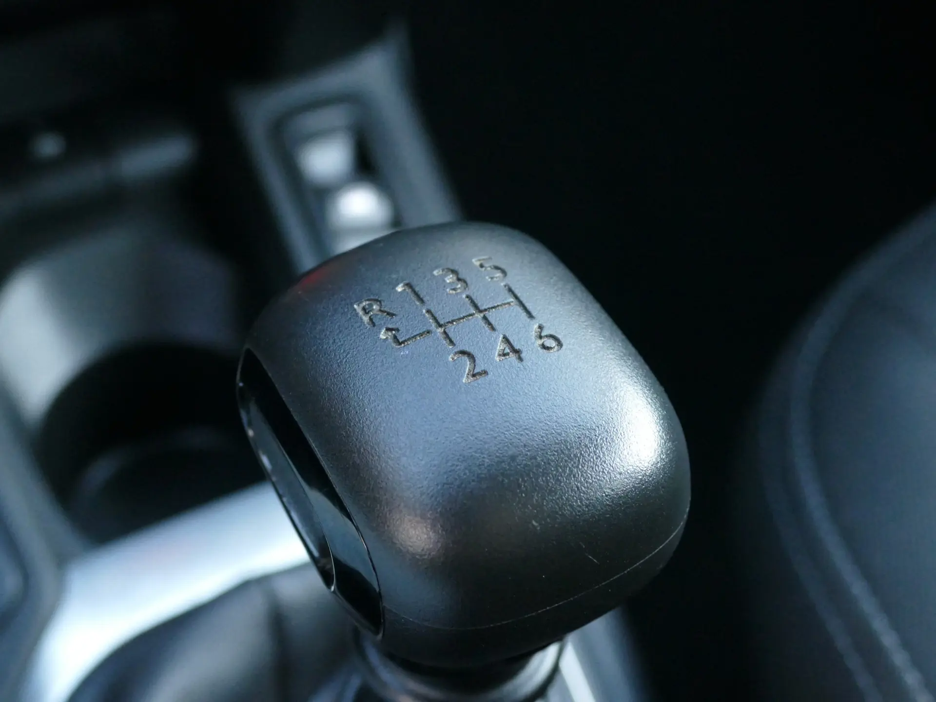 Citroen C-Elysée 1.5 BlueHDi Shine 22