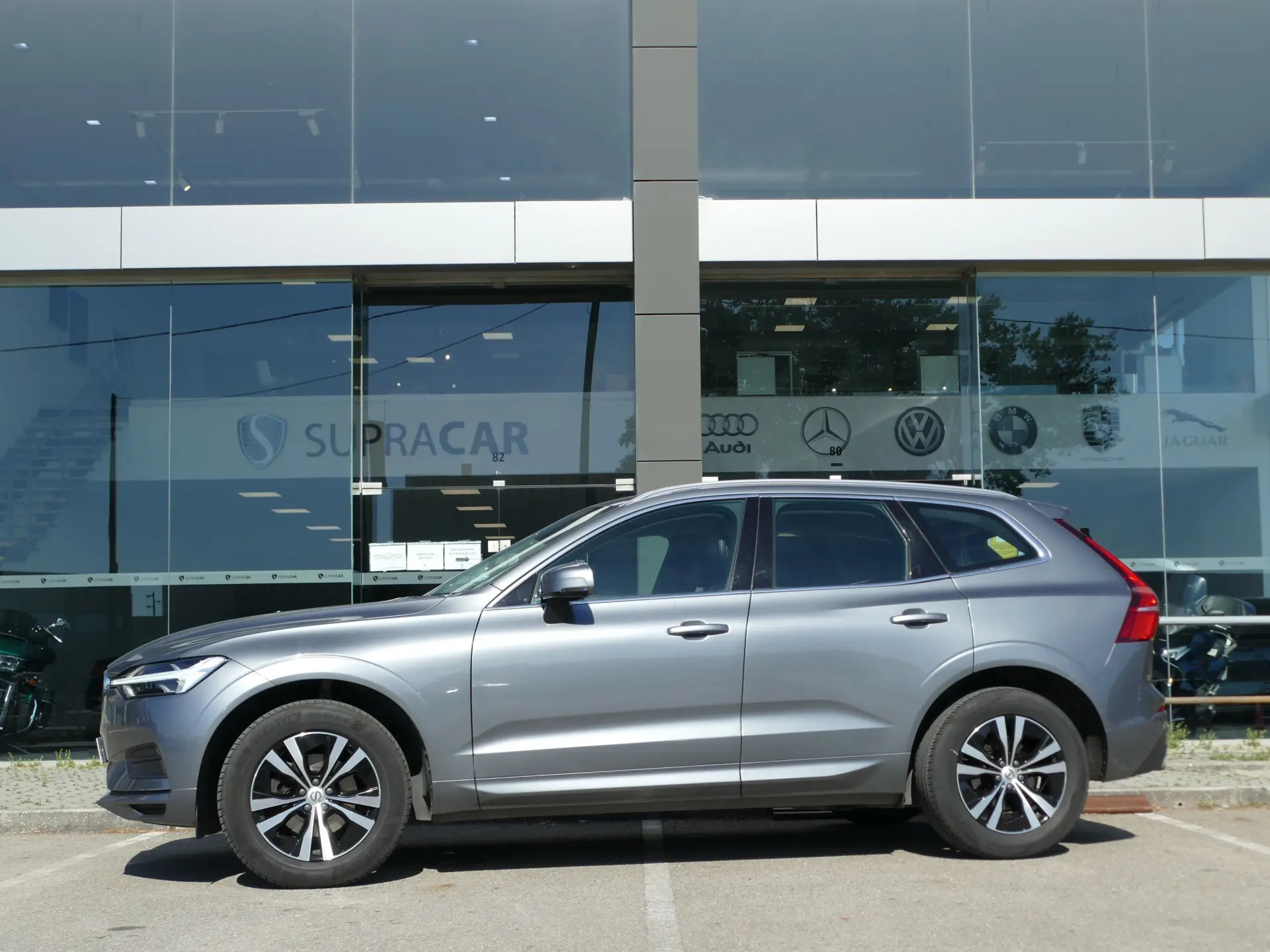 Volvo XC 60 2.0 D4 Momentum Geartronic 18