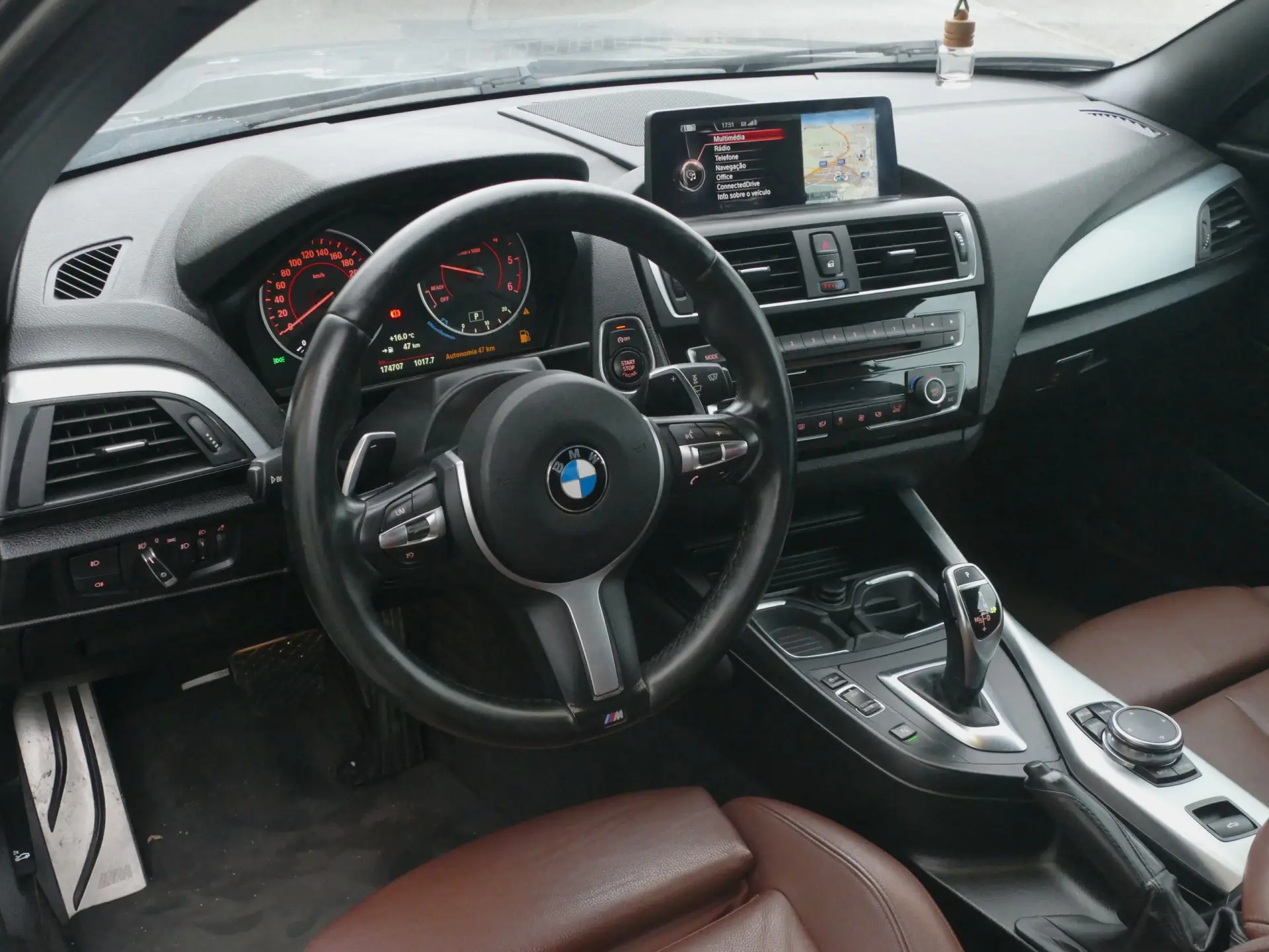 BMW 220 d Coupe Pack M Auto 22