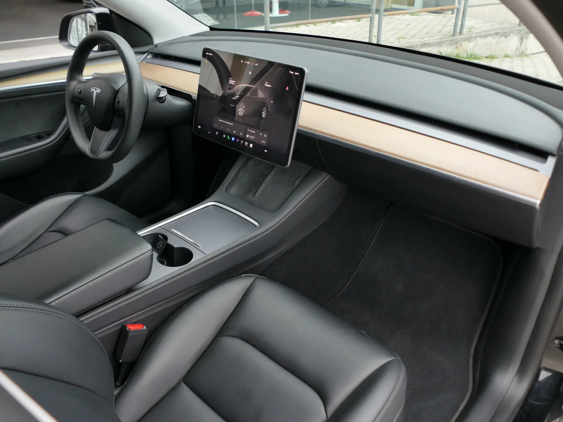 Tesla Model Y Standard 25