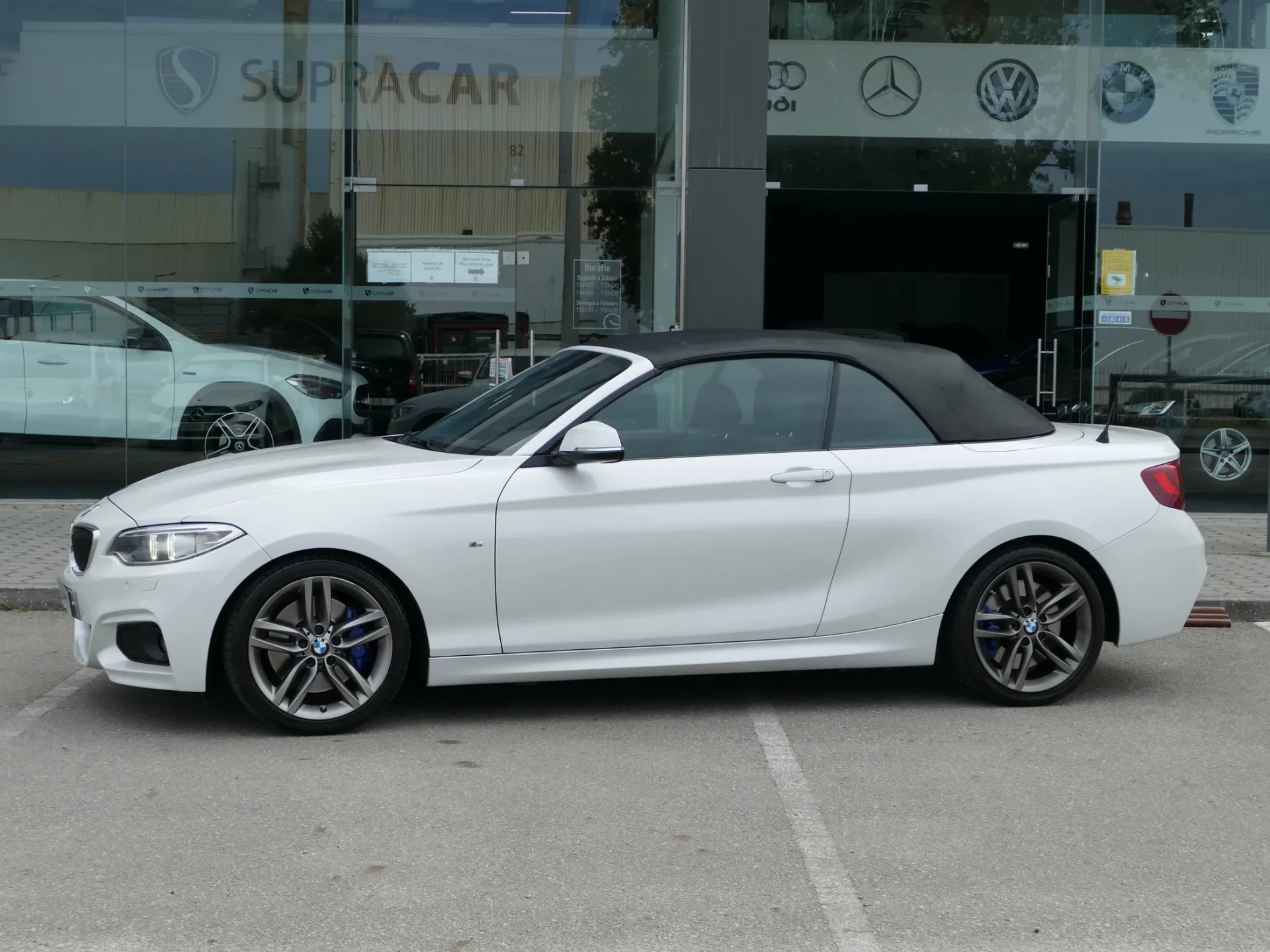BMW 220 d Cabrio Pack M Auto 9