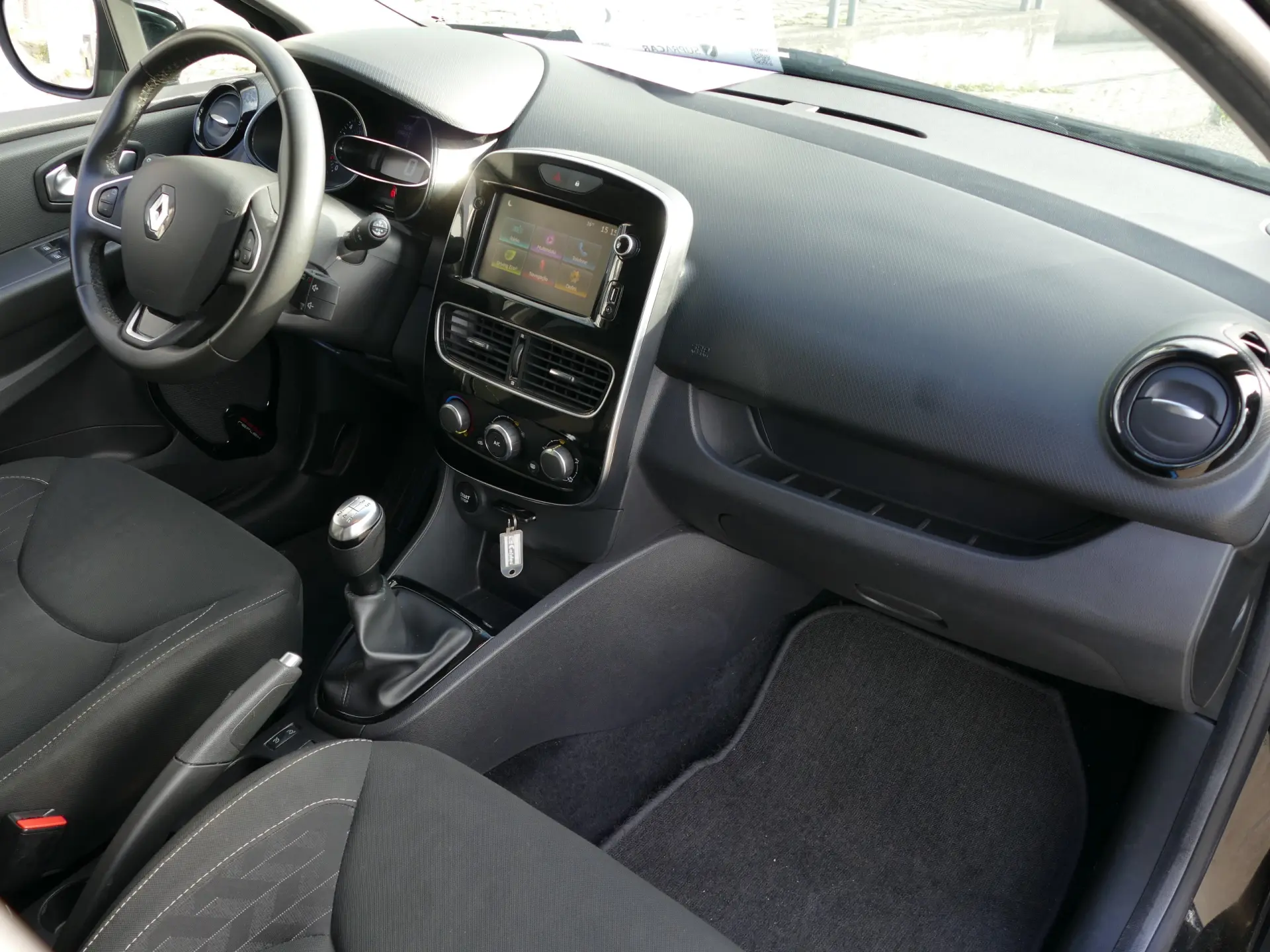 Renault Clio Sport Tourer 0.9 TCe Limited 25