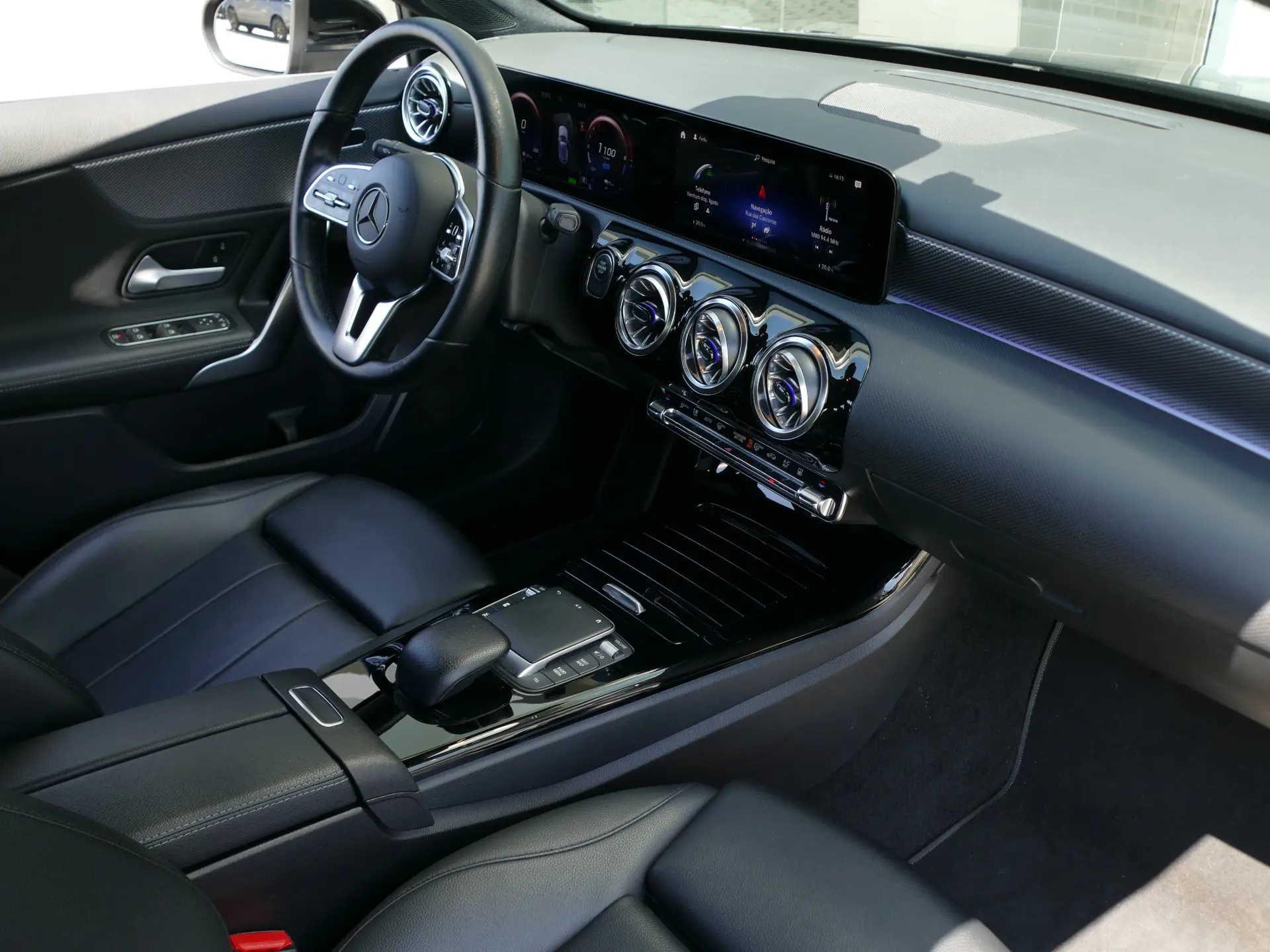 Mercedes-Benz A 250 e Progressive 26