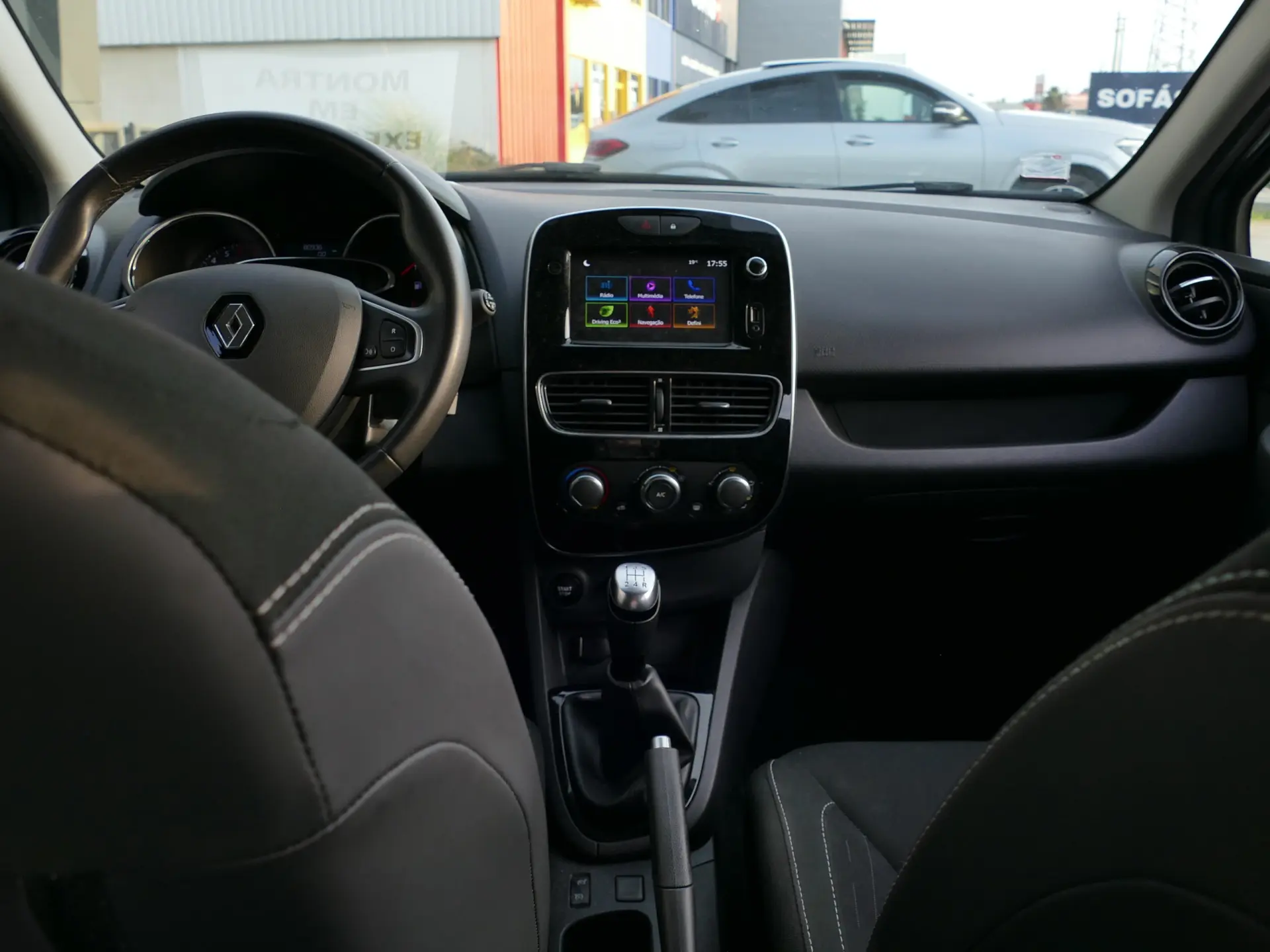 Renault Clio Sport Tourer 0.9 TCe Limited 35