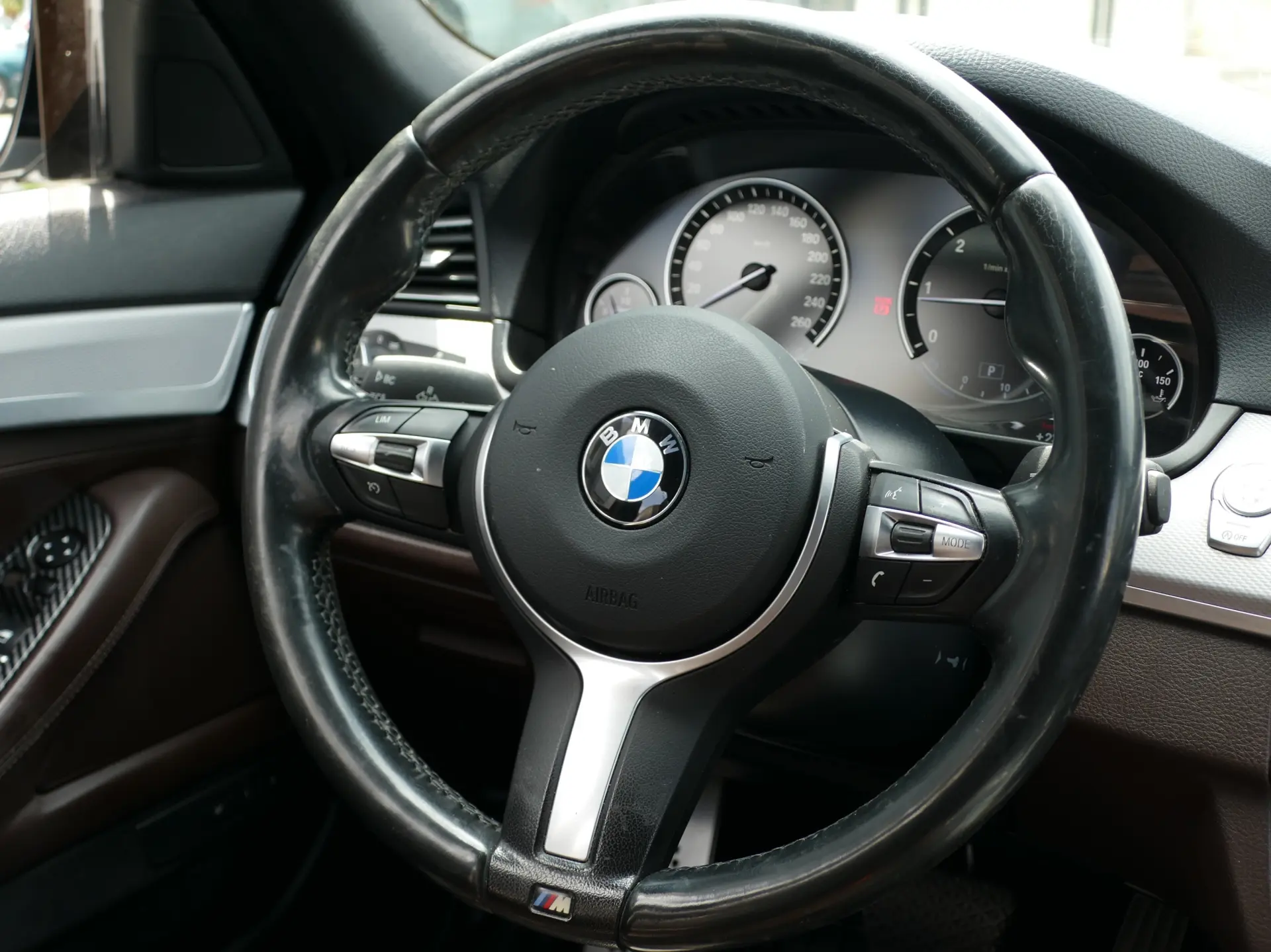 BMW 520 d Pack M Auto 41