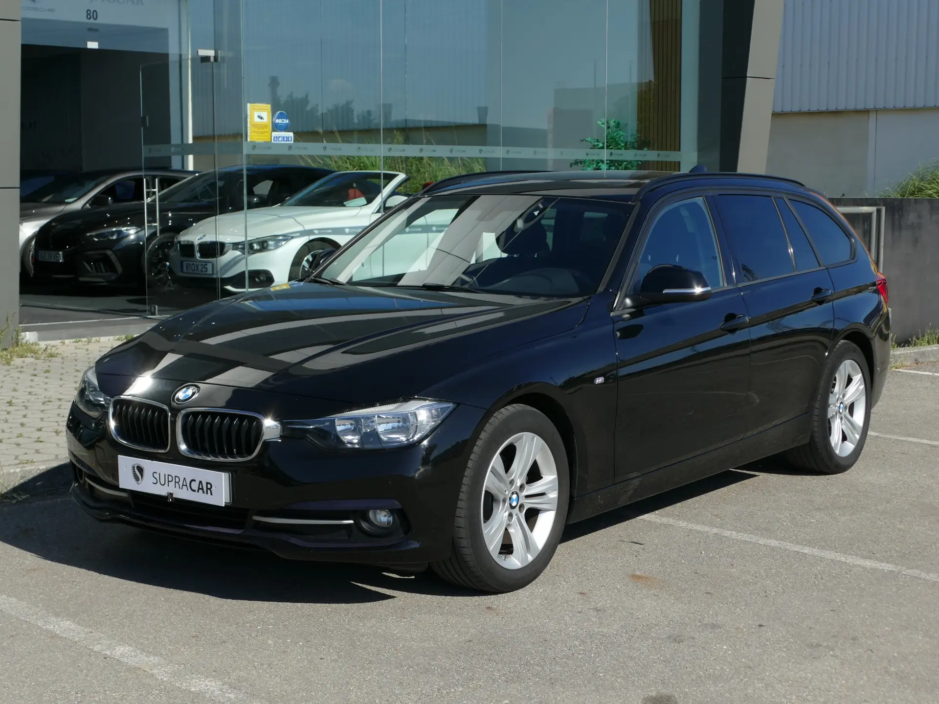 BMW 318 d Line Sport 1