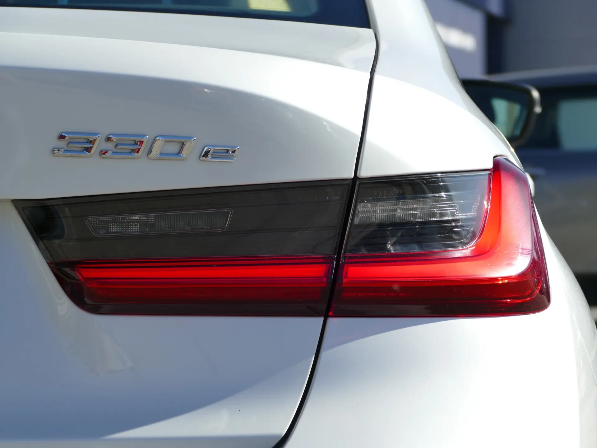 BMW 330 e iPerformance Advantage 9