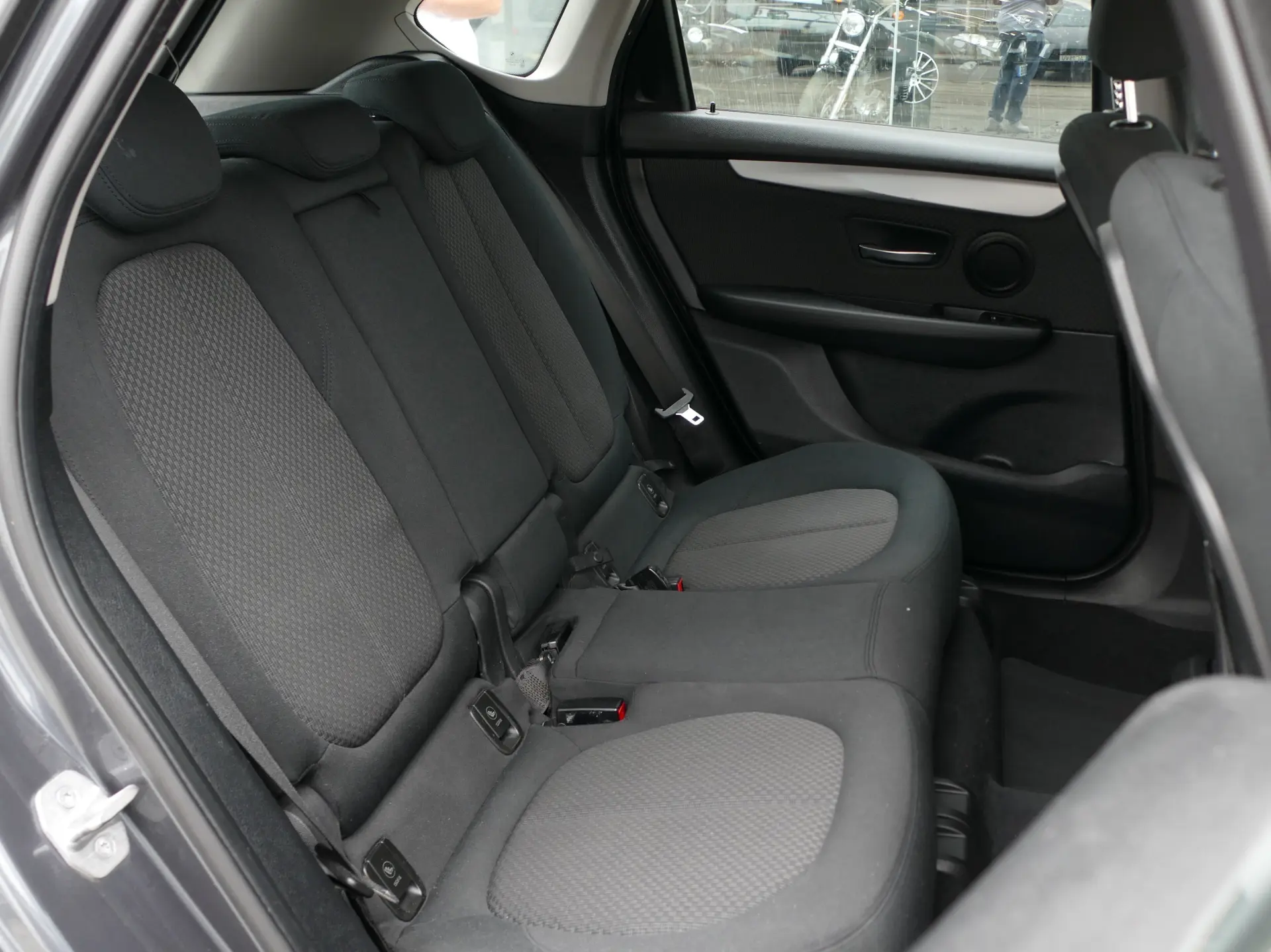 BMW 216 Active Tourer d Advantage Auto 32