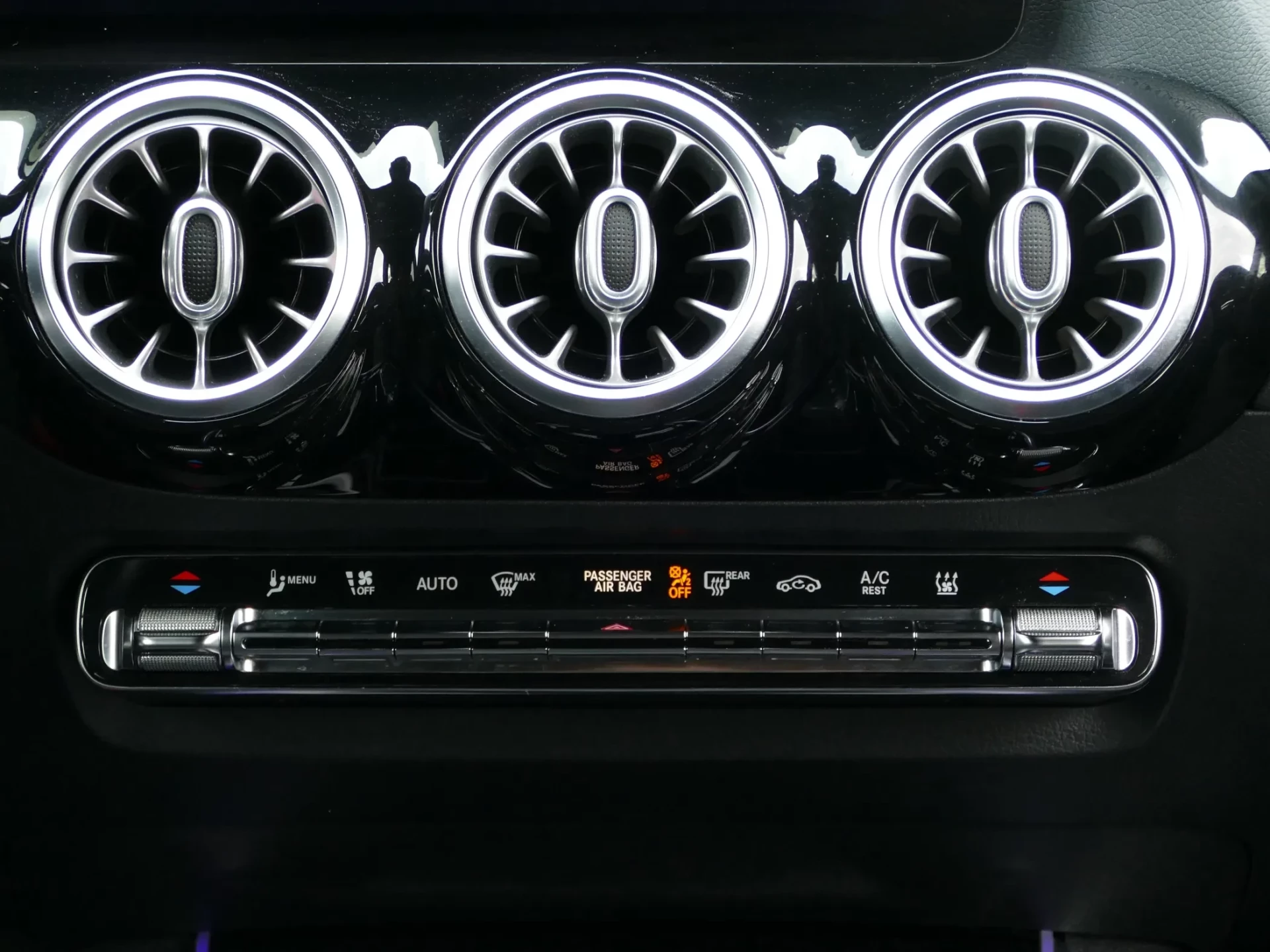 Mercedes-Benz GLA 250 e AMG Line 23
