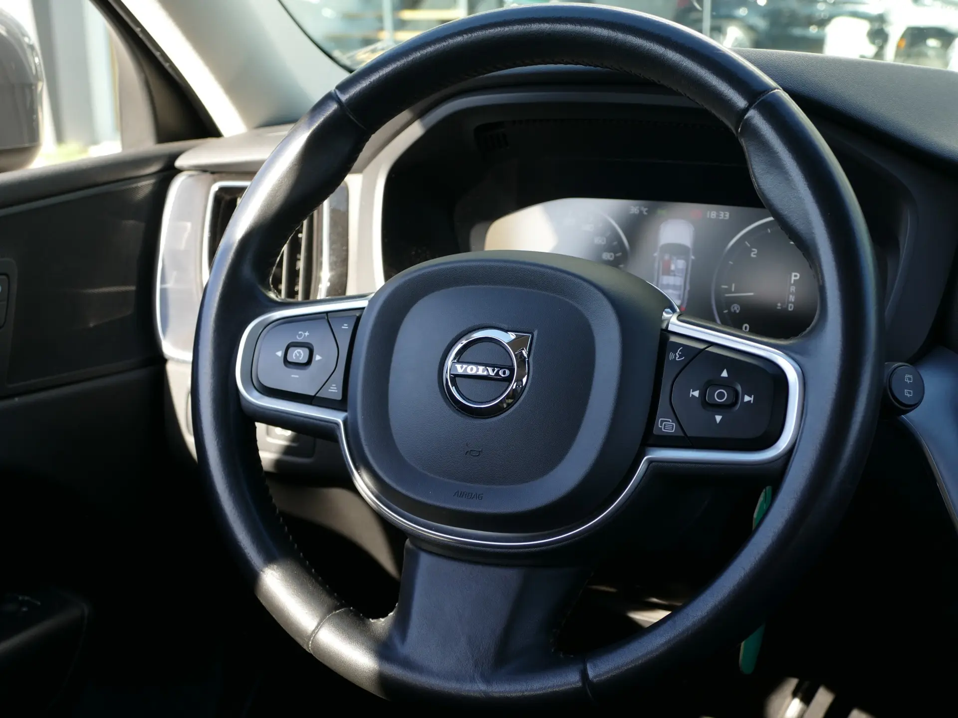 Volvo XC 60 2.0 D4 Momentum Geartronic 37
