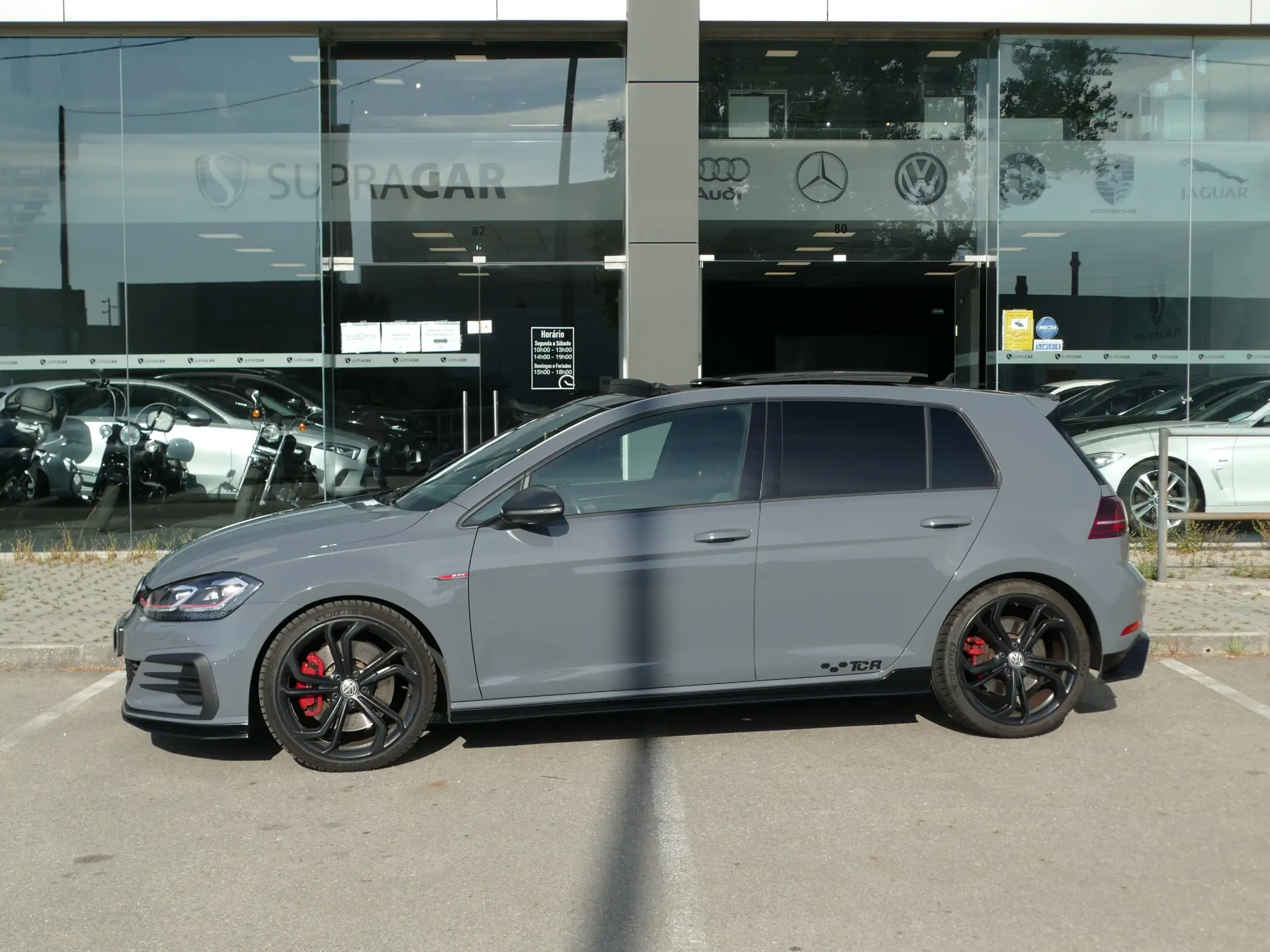 Volkswagen Golf 2.0 TSI GTi TCR DSG 41