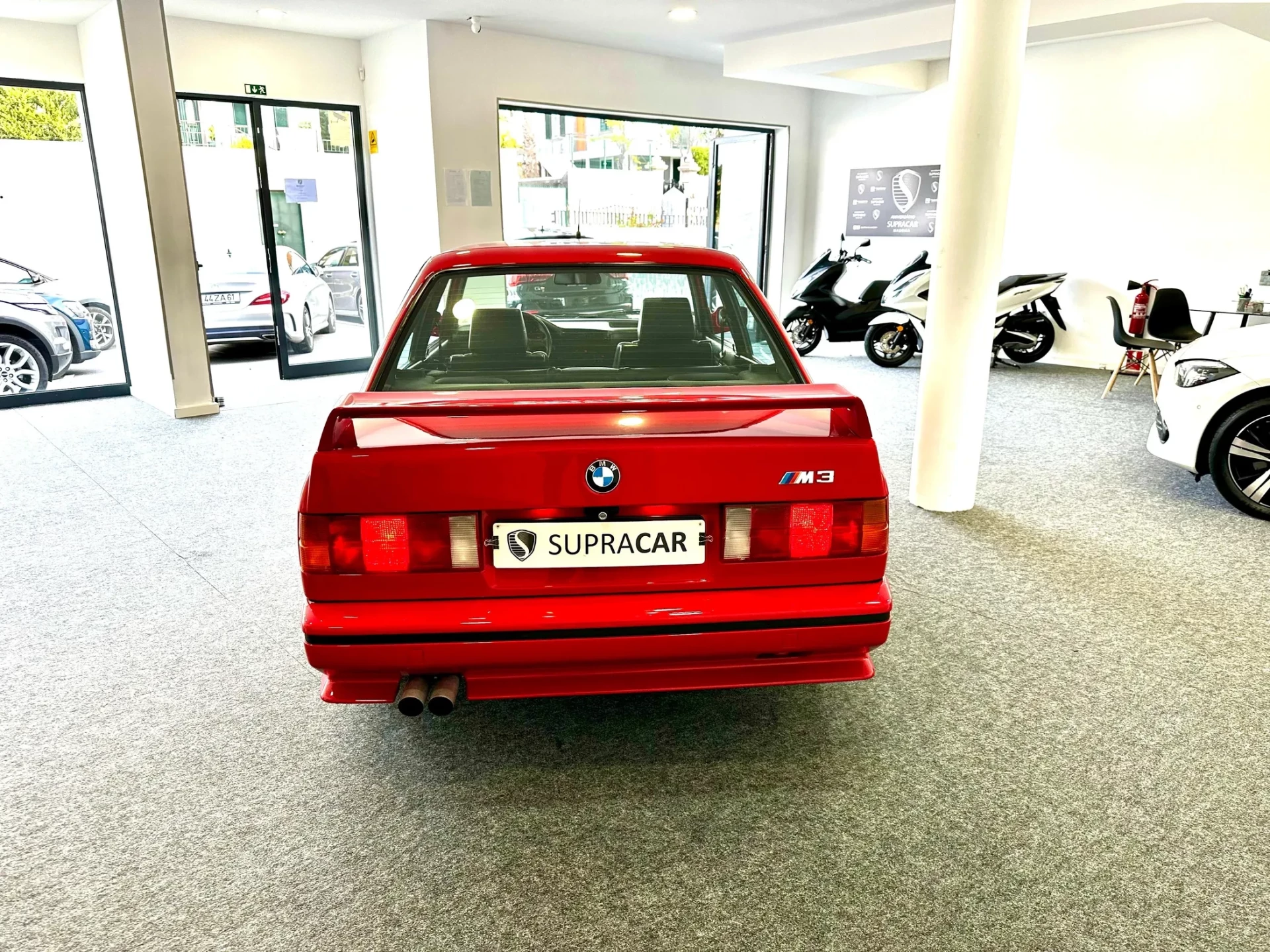 BMW M3 Standard 5