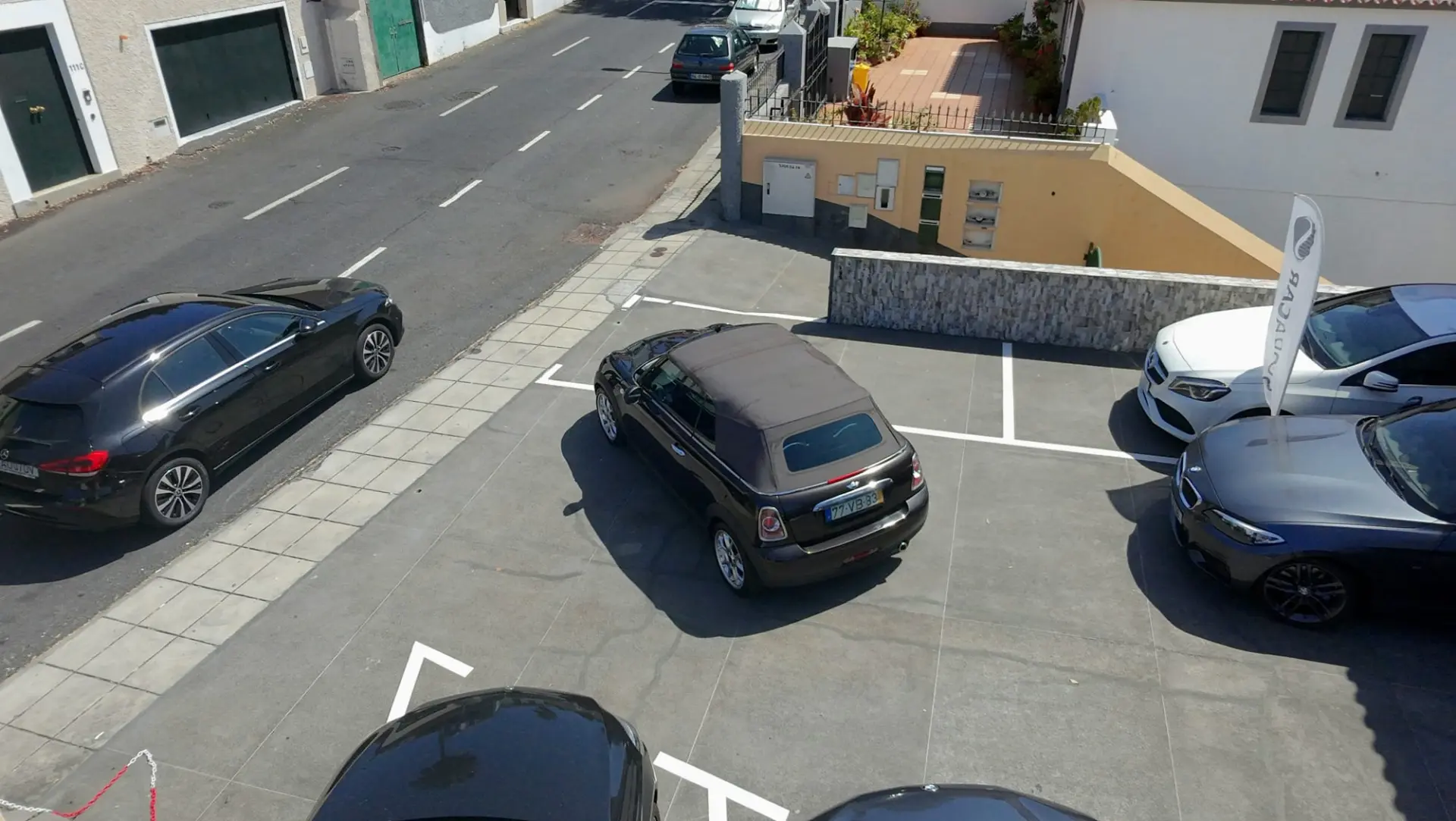 MINI Cabrio Cooper D 9