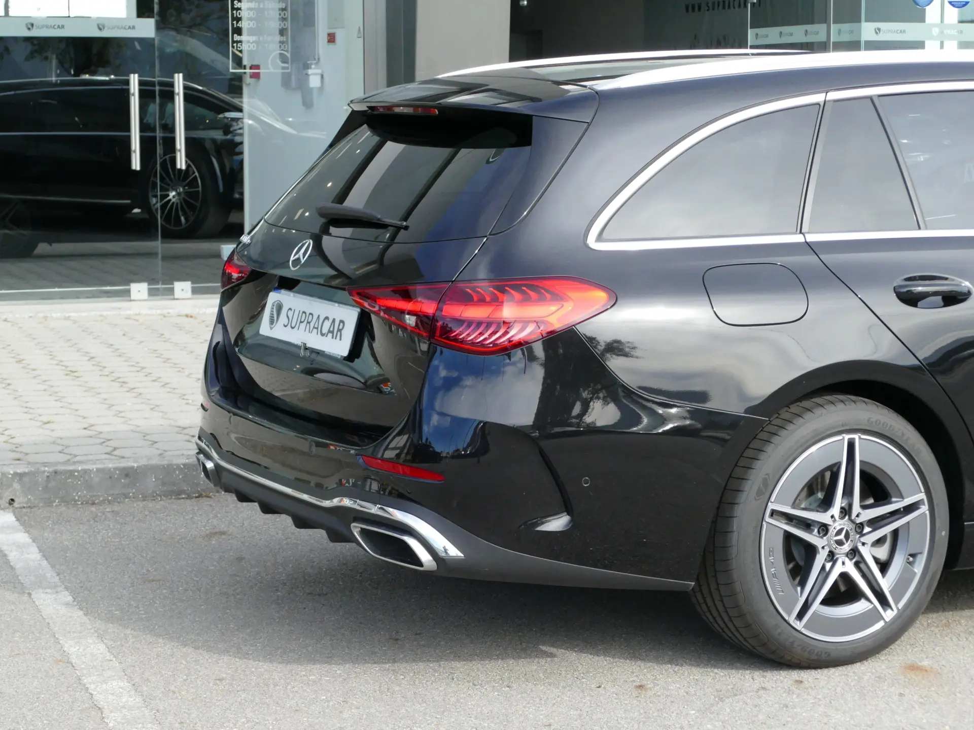 Mercedes-Benz C 300 e AMG Line 6