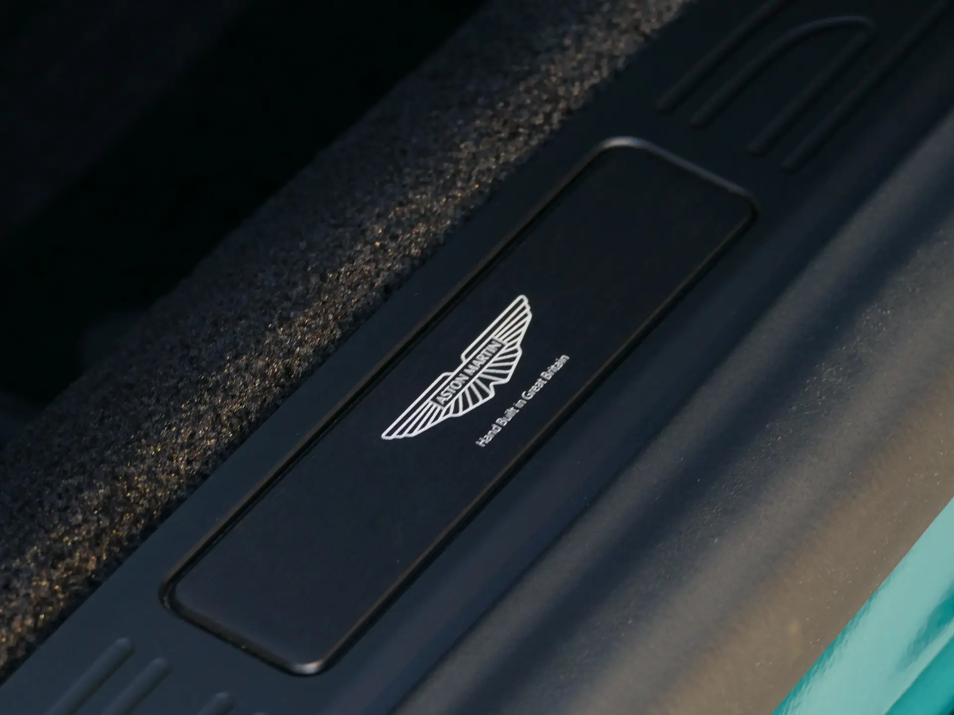 Aston Martin Vantage Coupe V8 49