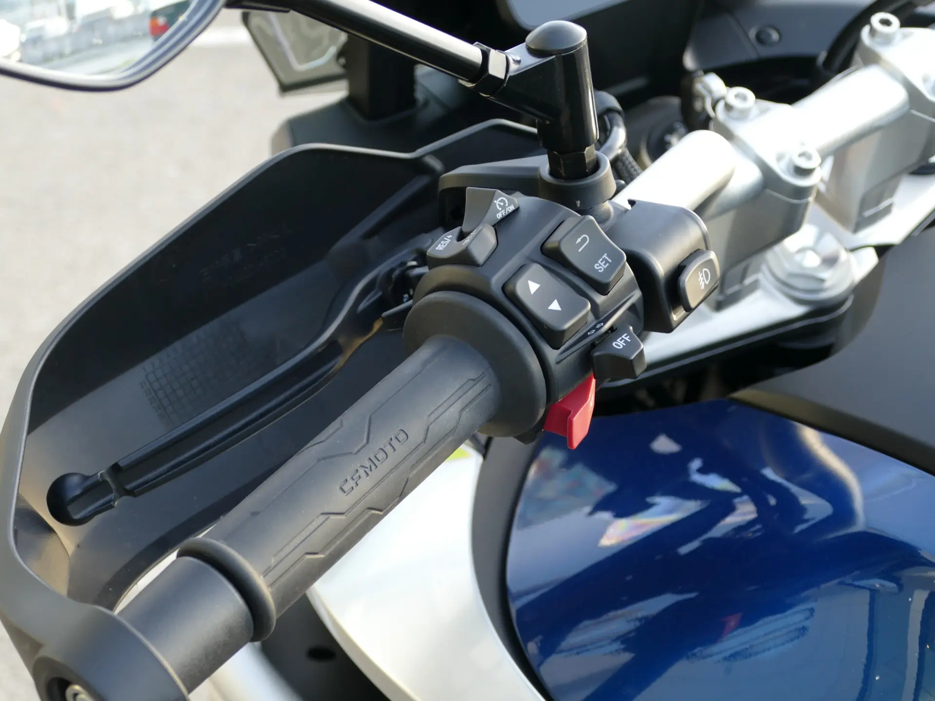 CF Moto 800MT Touring 6