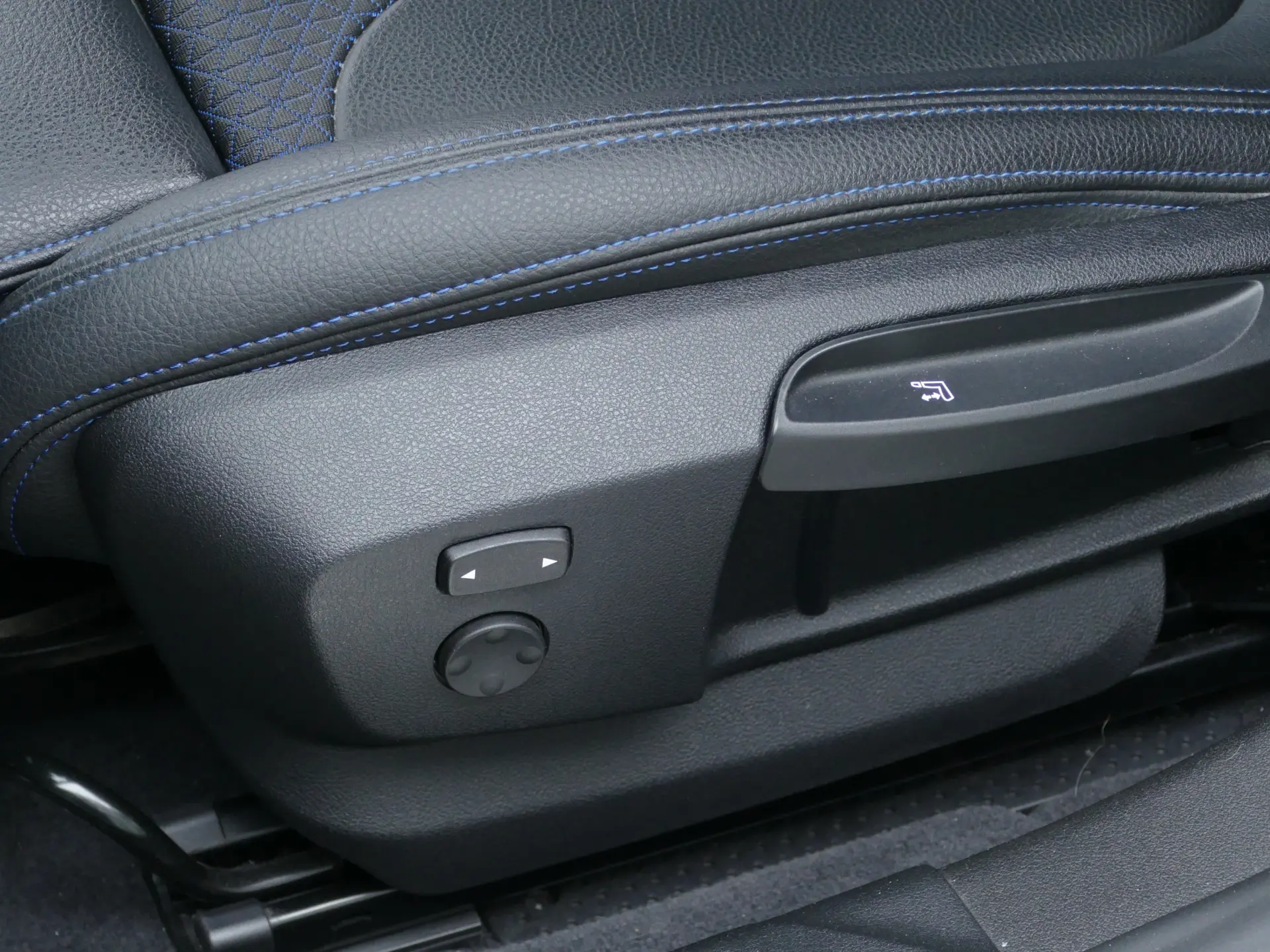 BMW 216 Gran Coupé d Pack Desportivo M 24