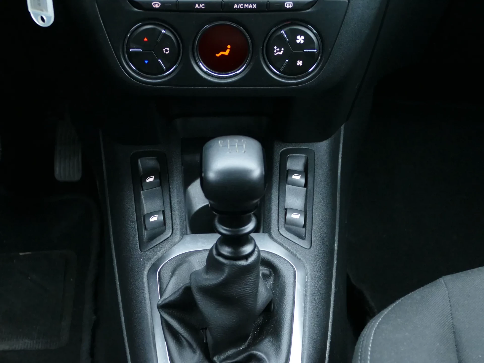 Citroën C-Elysée 1.5 BlueHDi Shine 19
