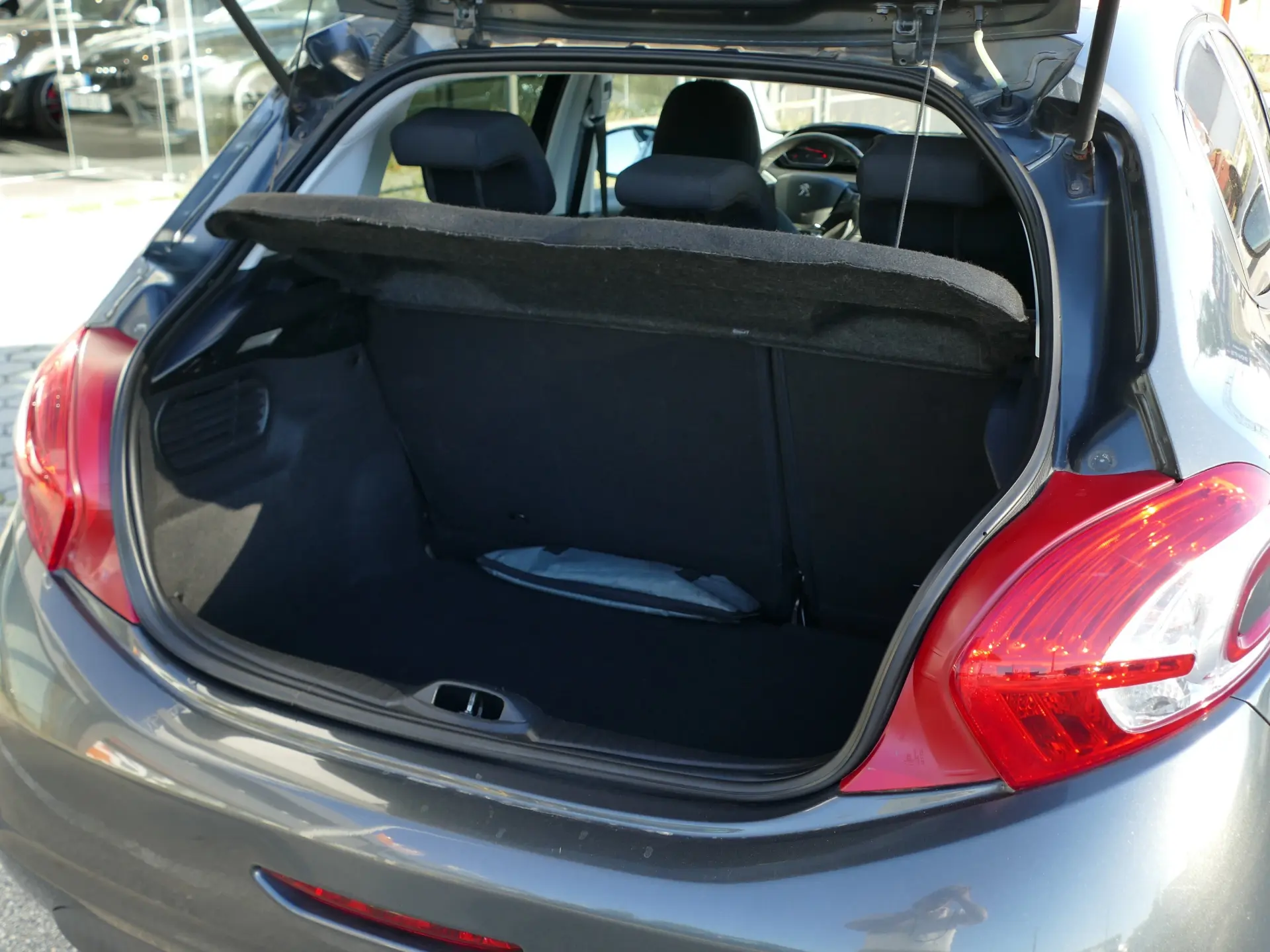 Peugeot 208 1.4 HDi Active 12