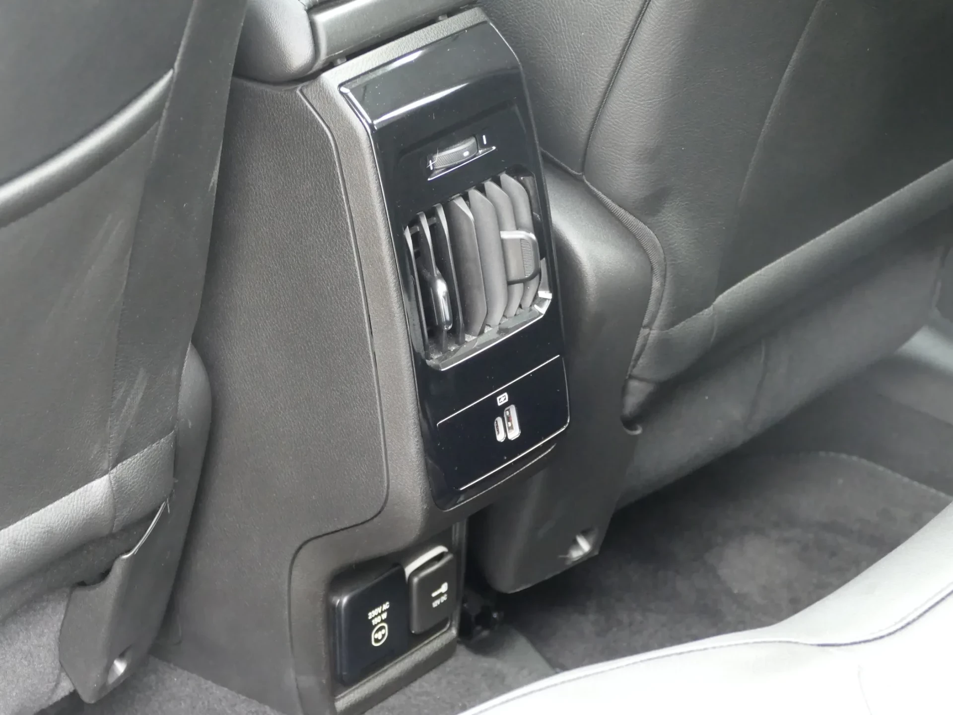 Jeep Compass 1.3 TG 4Xe Trailhawk 40