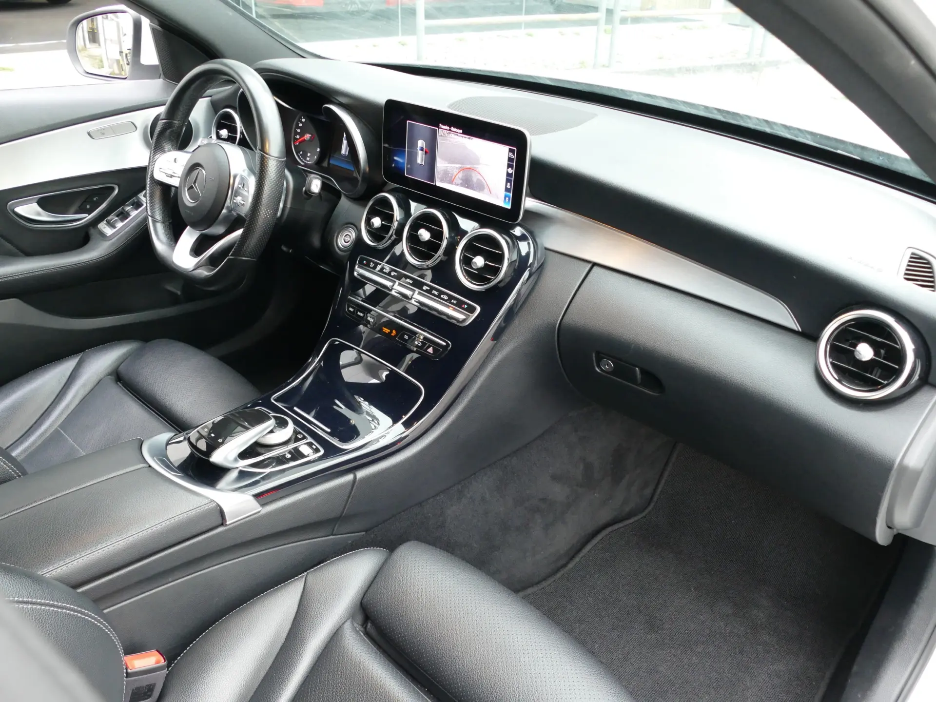 Mercedes-Benz C 220 d AMG Line 29