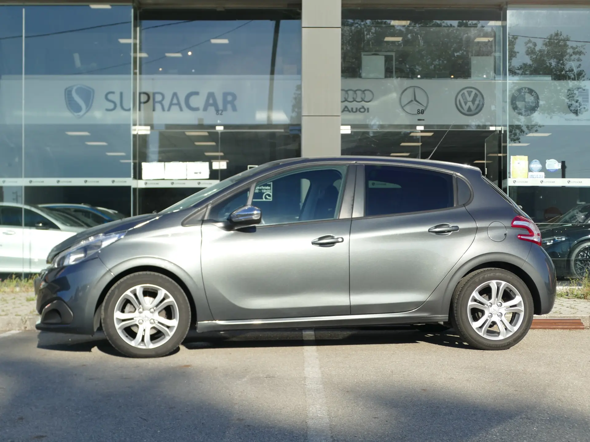 Peugeot 208 1.4 HDi Active 17