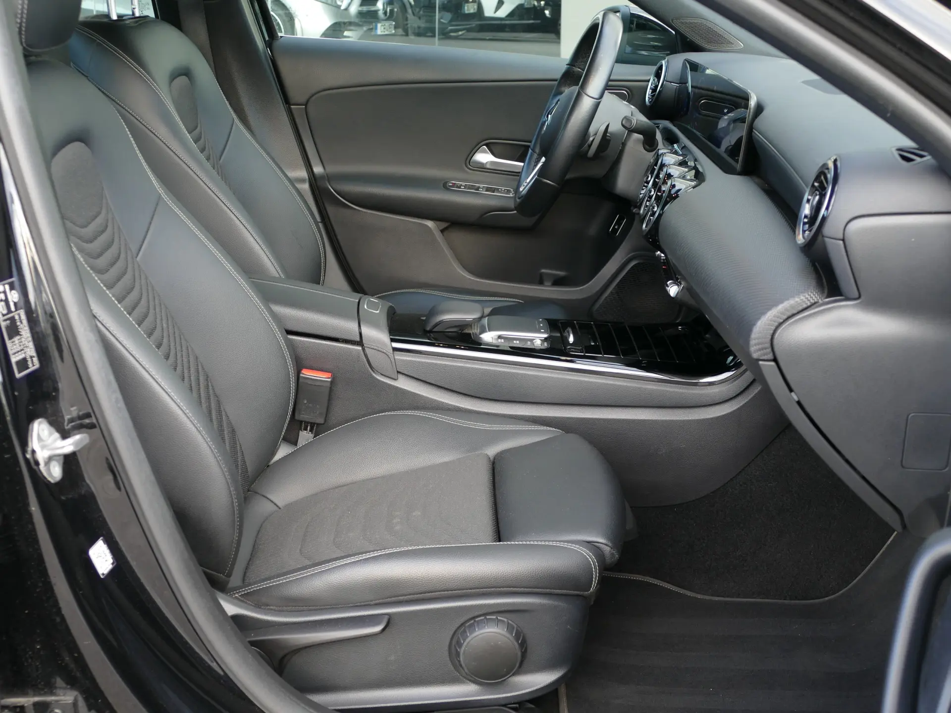 Mercedes-Benz A 250 e Style Plus 29