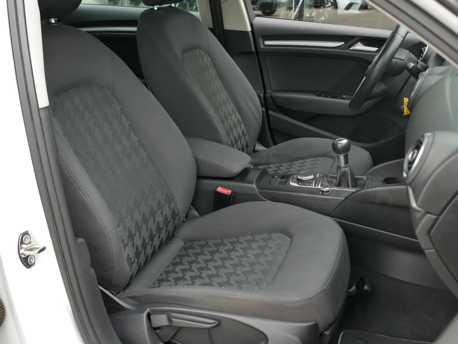 Audi A3 Sportback 1.6 TDI Advance Ultra 27