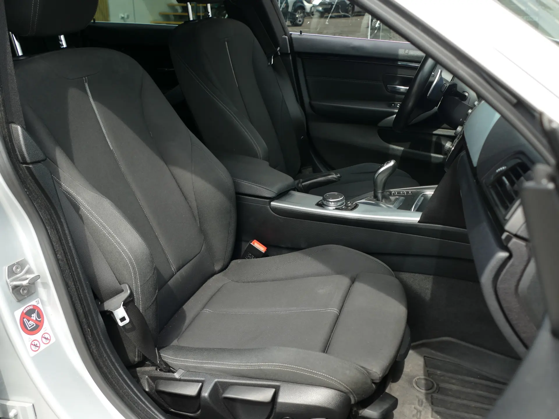 BMW 420 Gran Coupé d Line Sport Auto 32