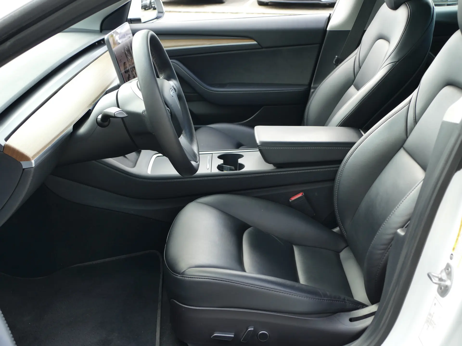 Tesla Model 3 Long Range Tração Integral 23