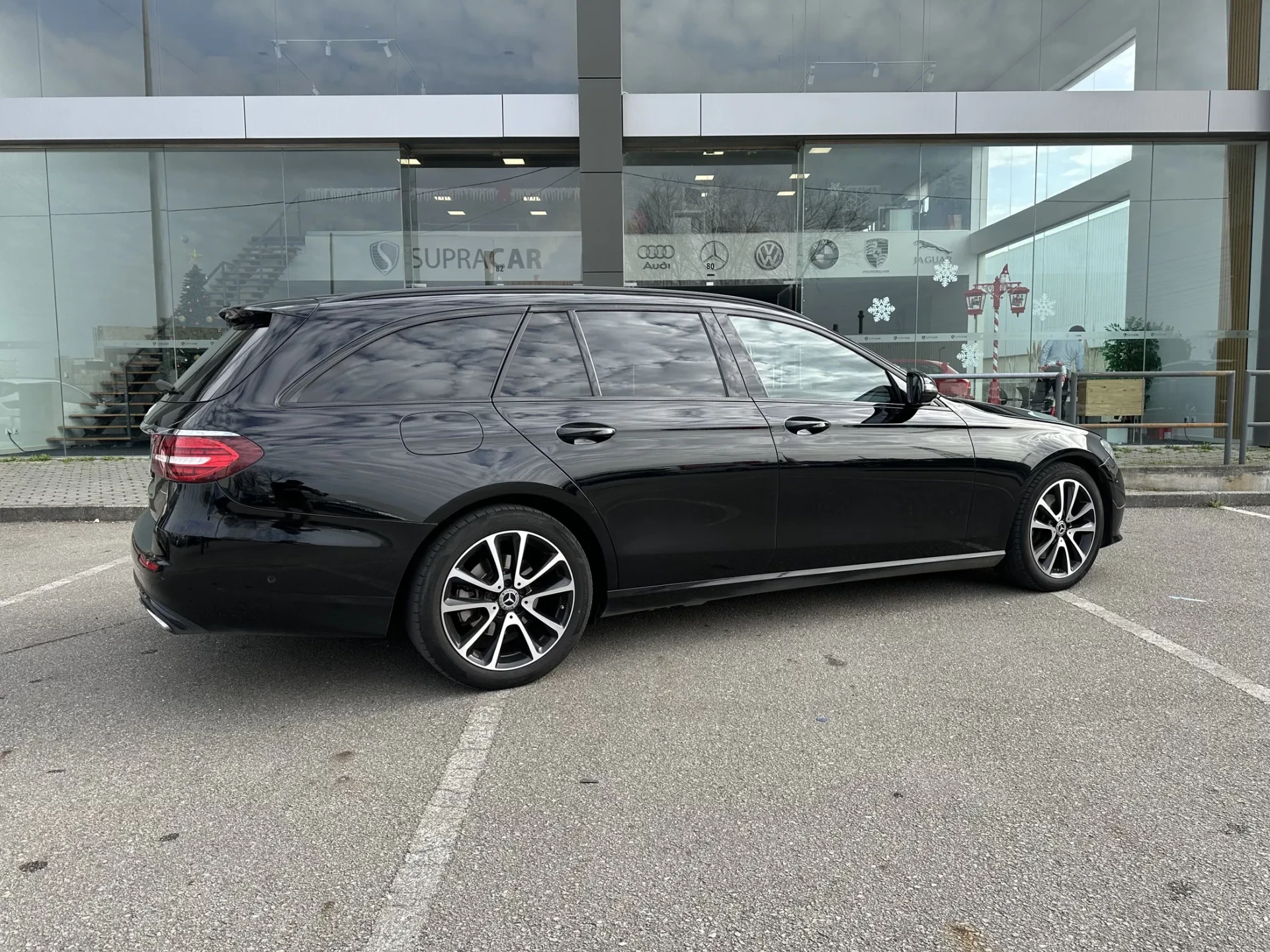 Mercedes-Benz E 220 d Avantgarde 6