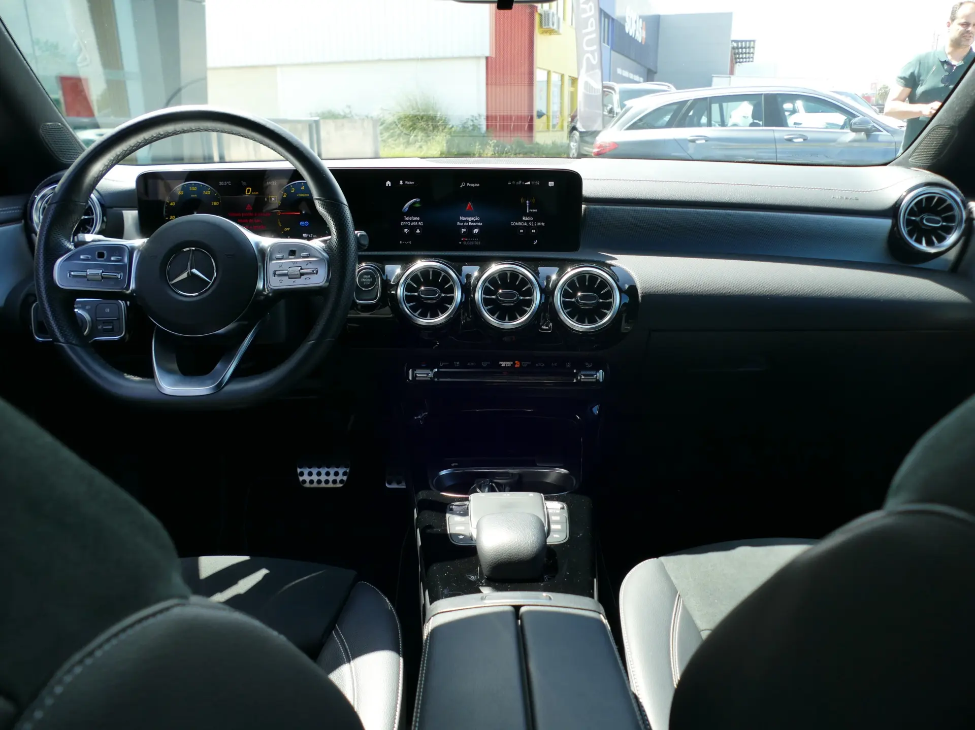 Mercedes-Benz CLA 250 e Shooting Brake AMG Line 36
