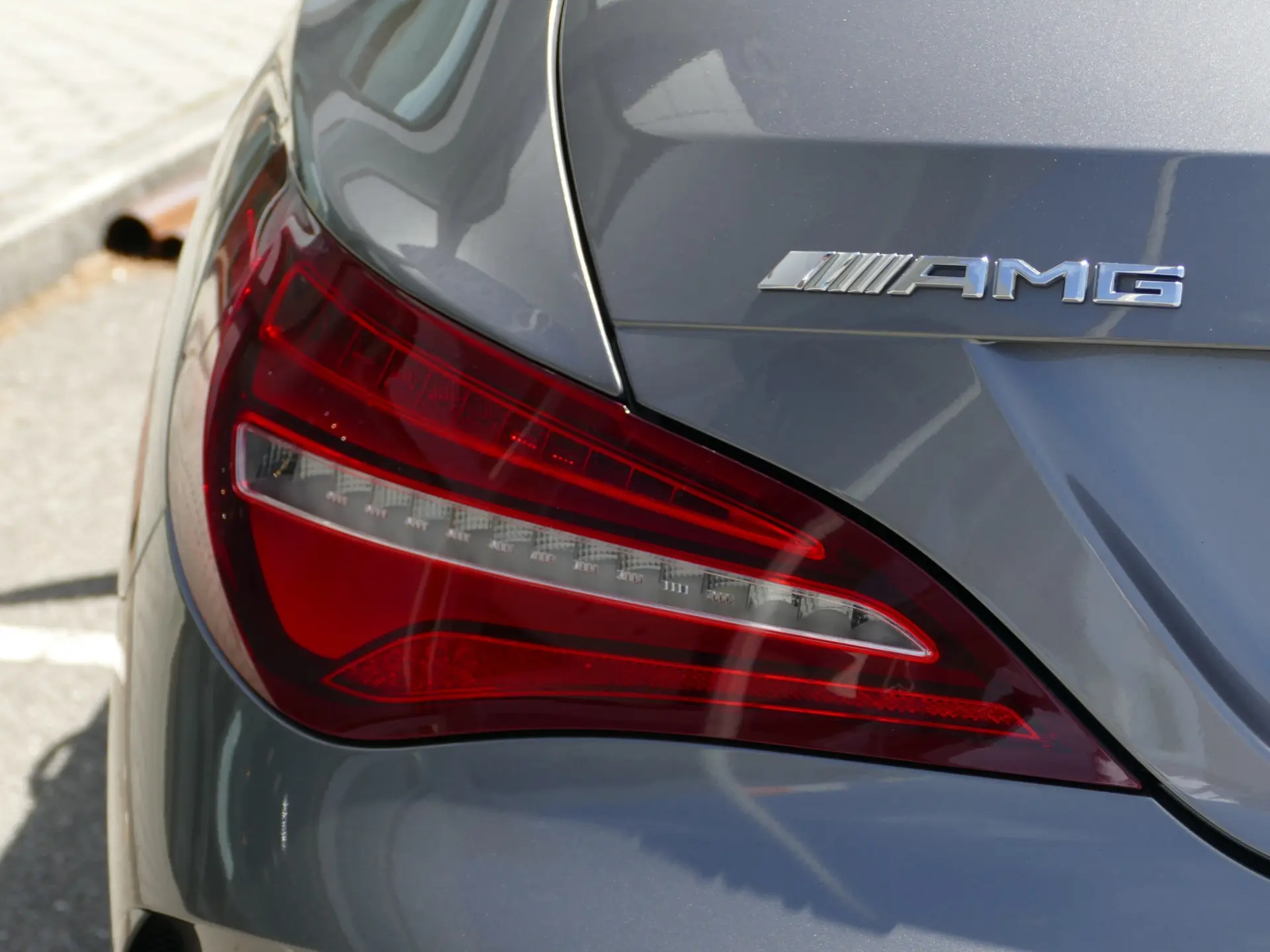 Mercedes-Benz CLA 45 AMG Shooting Brake 4-Matic 12