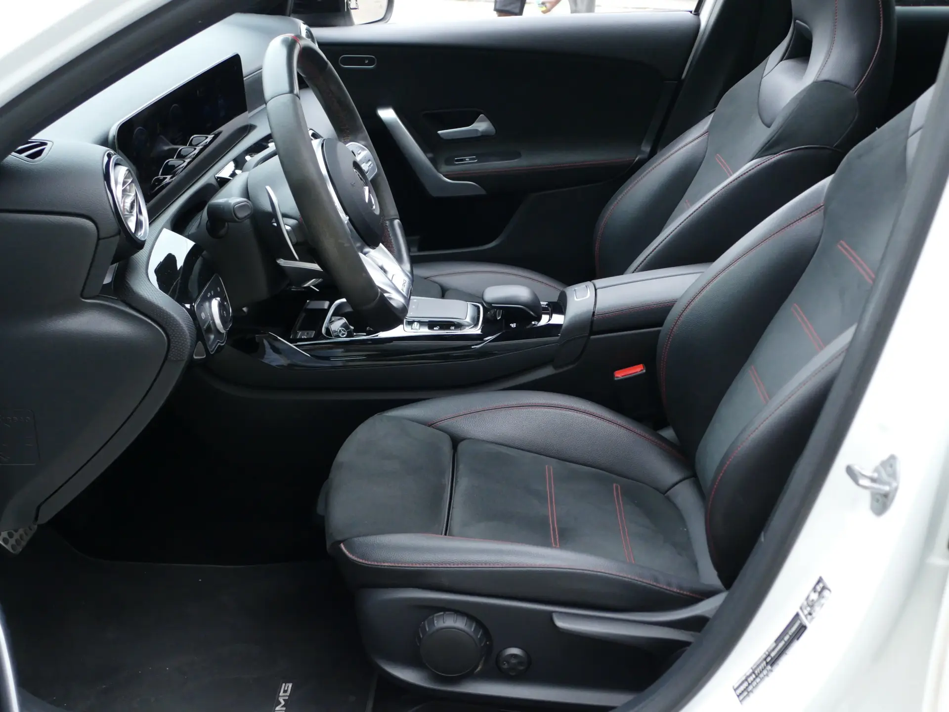 Mercedes-Benz A 35 AMG 4Matic 27
