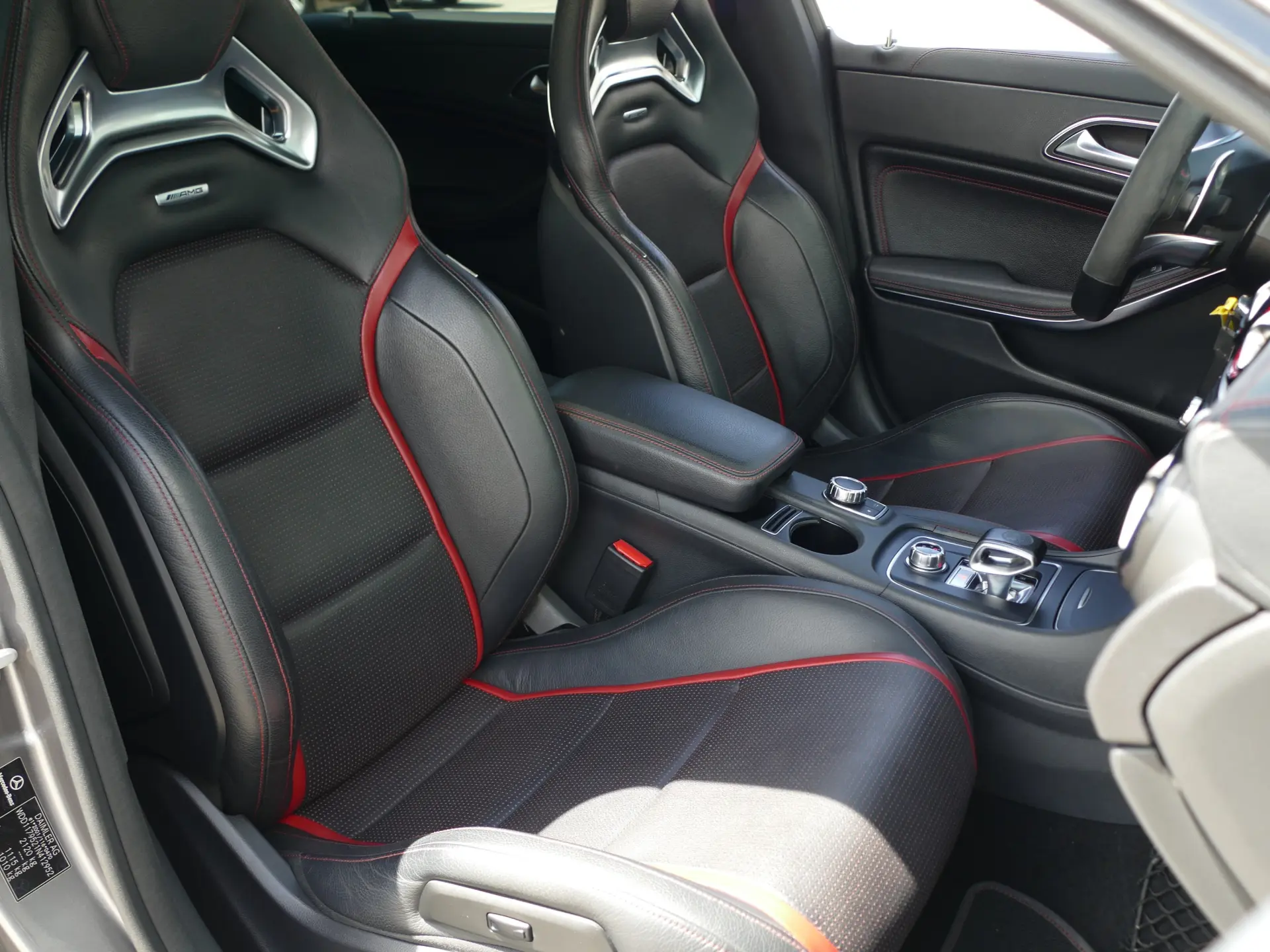 Mercedes-Benz CLA 45 AMG Shooting Brake 4-Matic 35