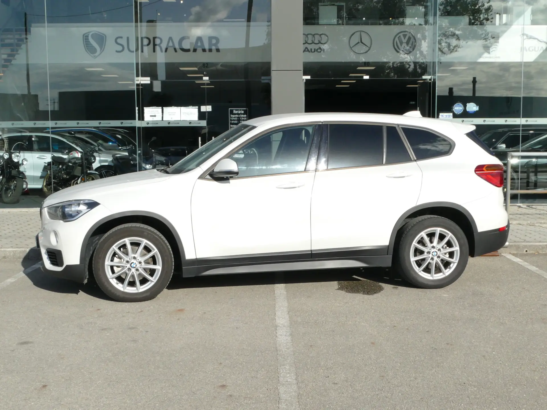 BMW X1 16 d sDrive Advantage 40