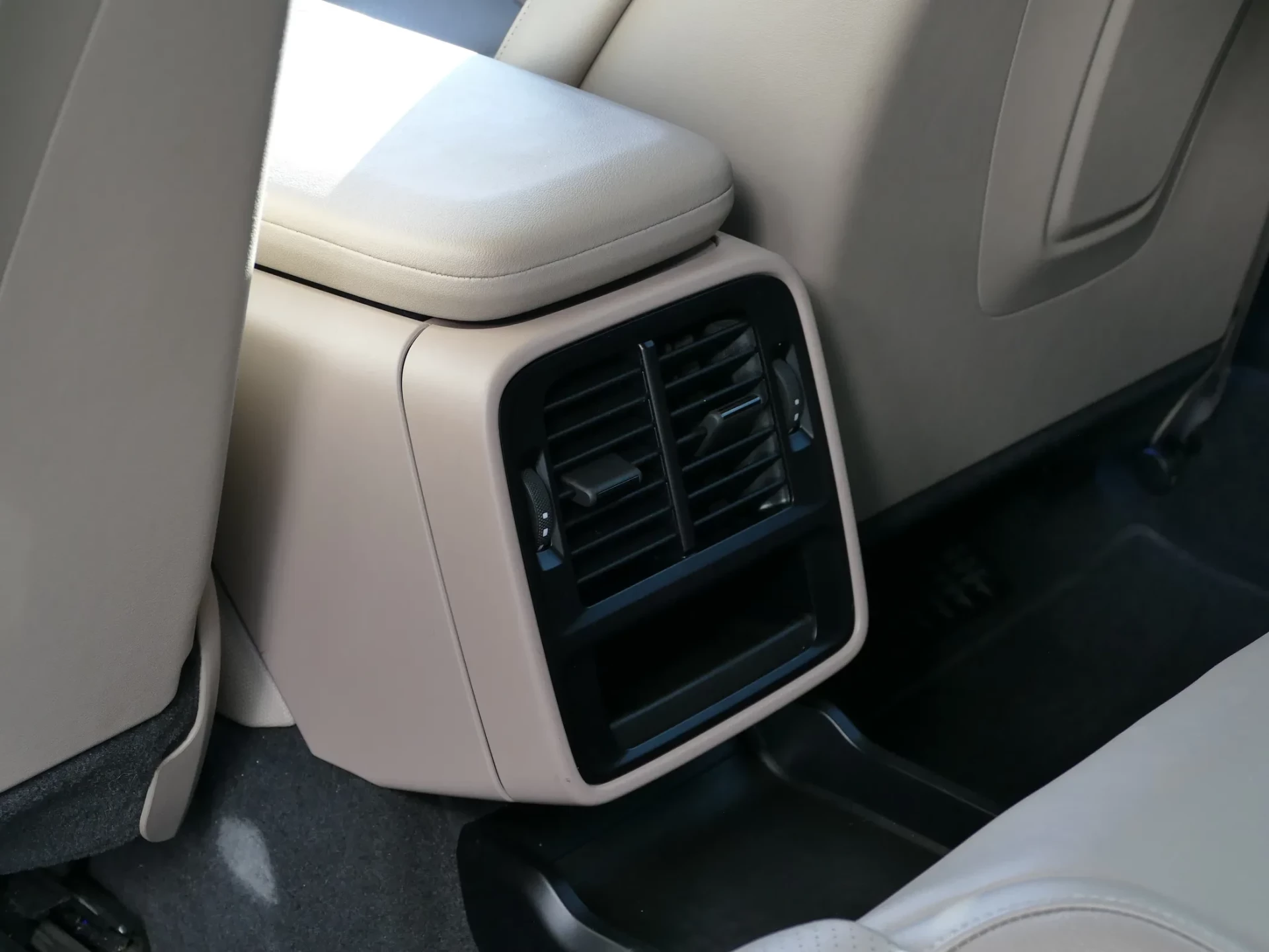 Porsche Taycan Sport Turismo 4S 42