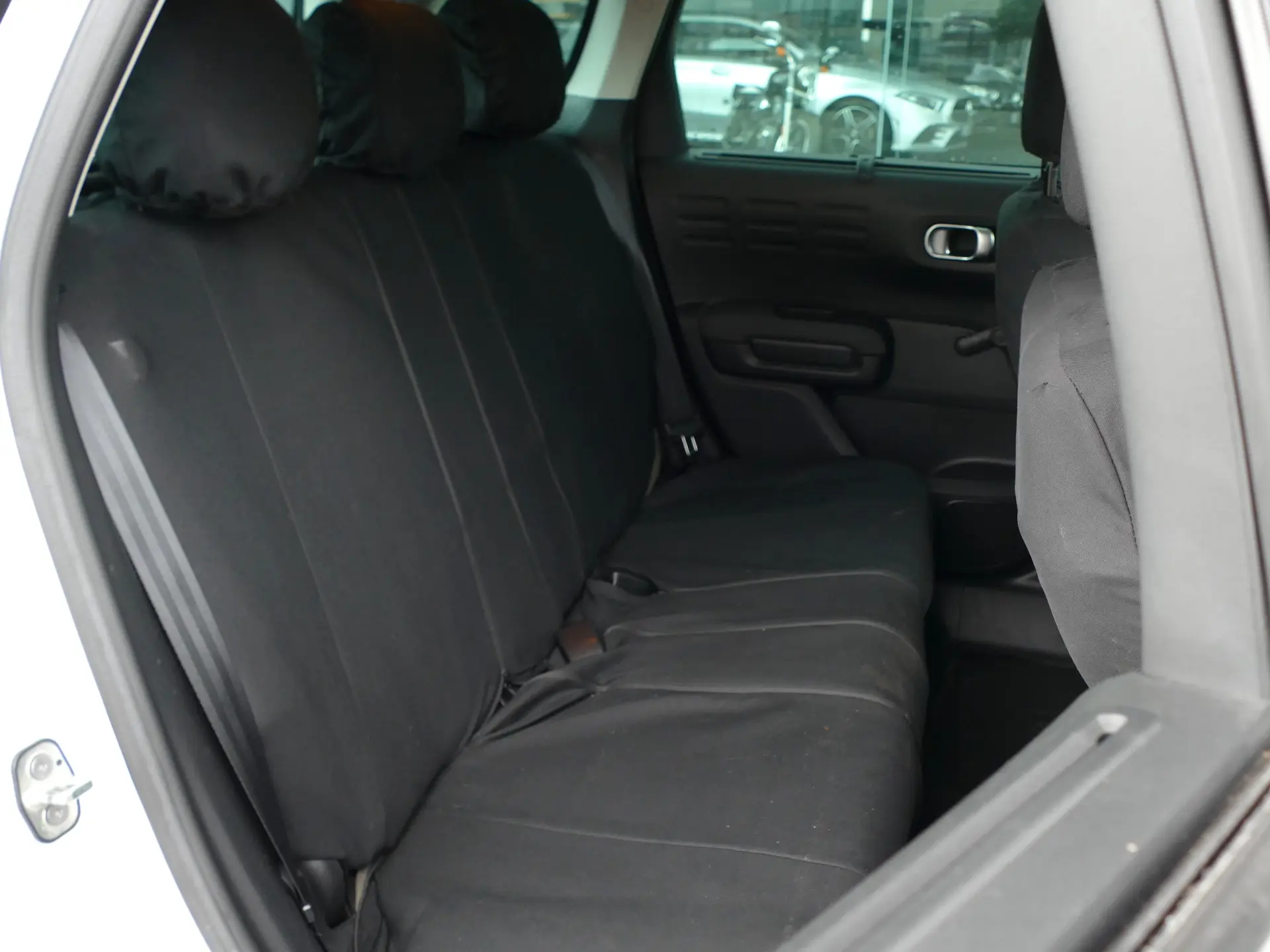Citroen C3 Aircross 1.2 PureTech Feel 28