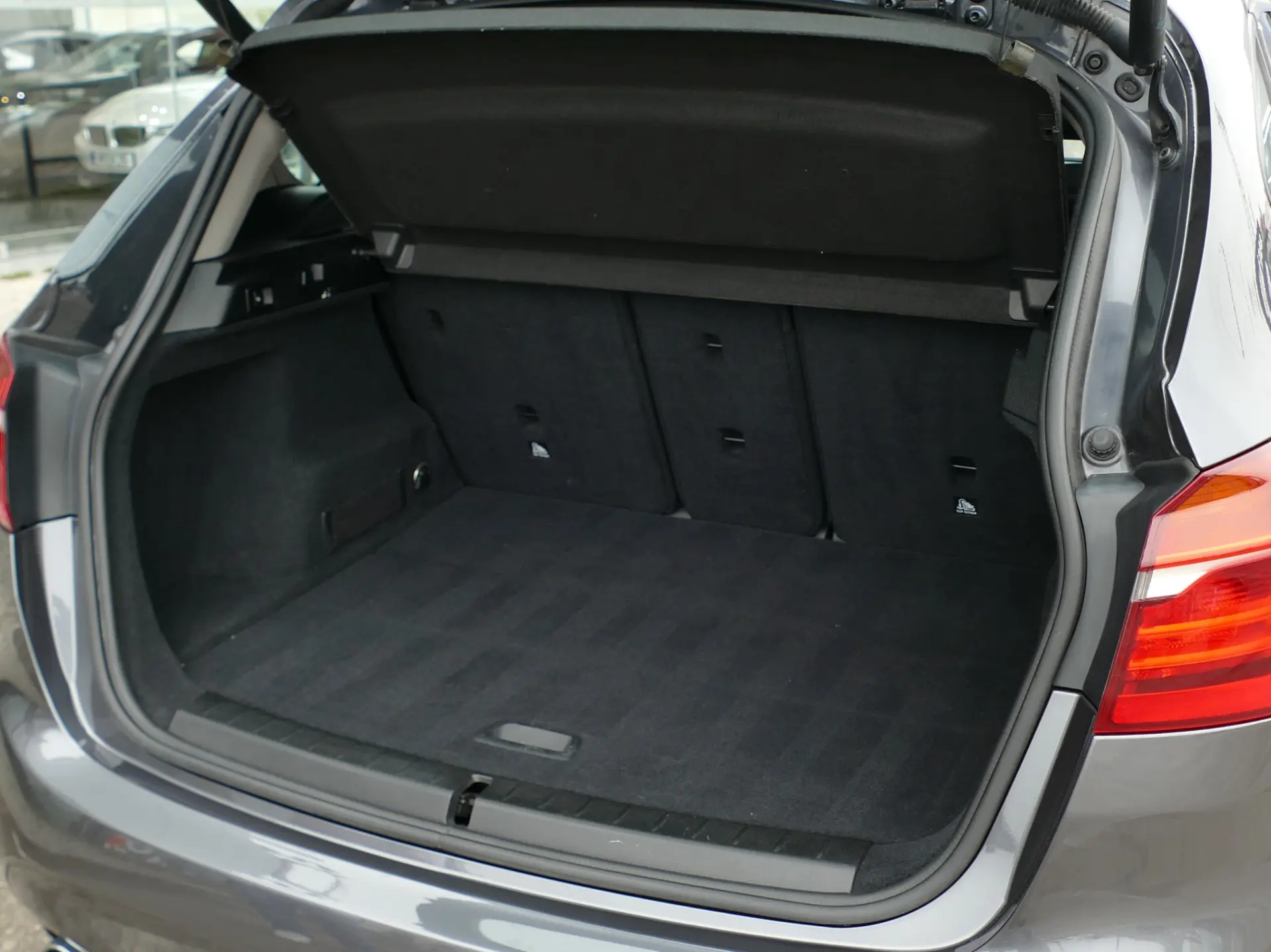 BMW 216 Active Tourer d Advantage Auto 12
