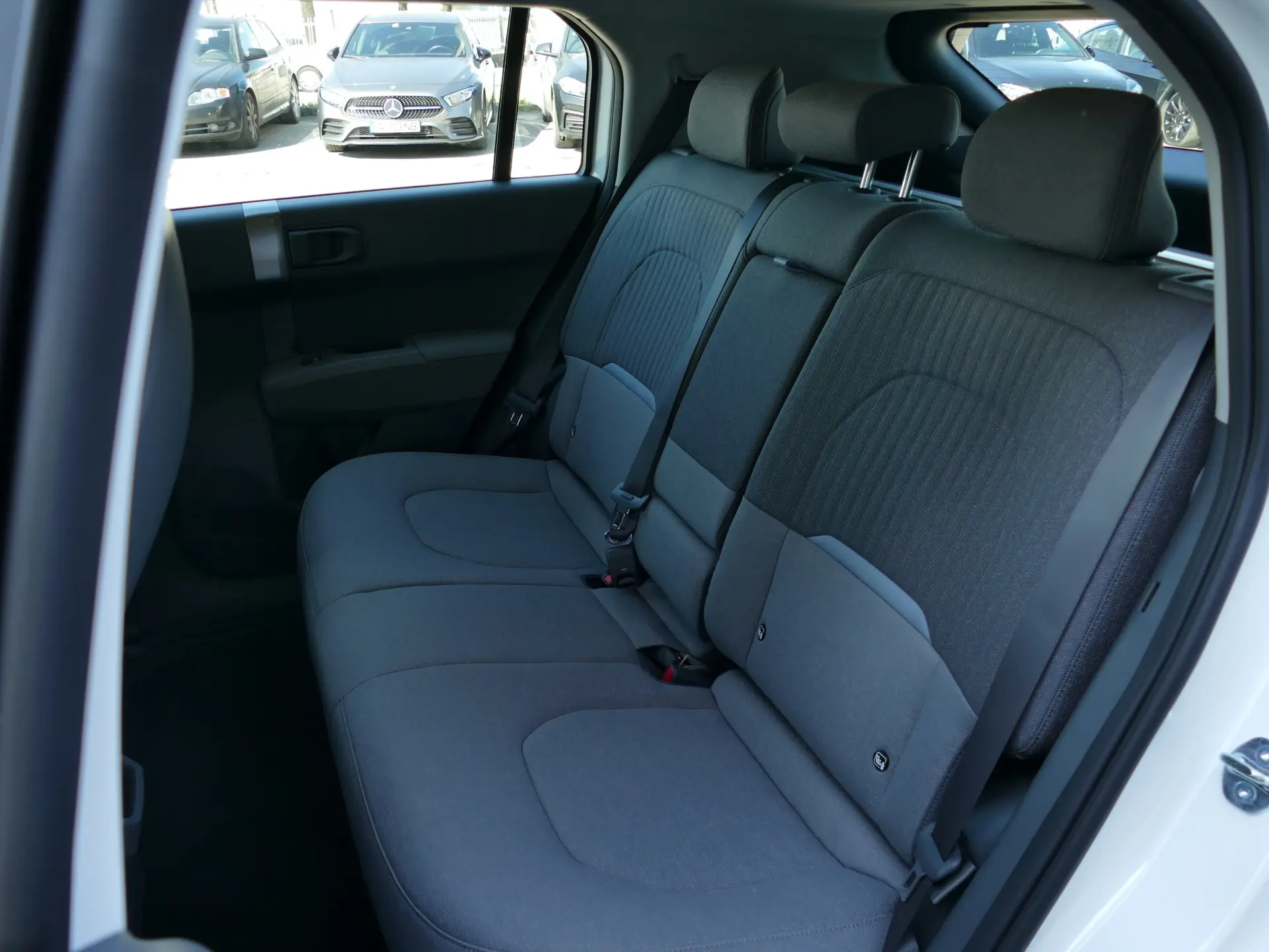 Kia EV3 58.3 kWh Drive 37