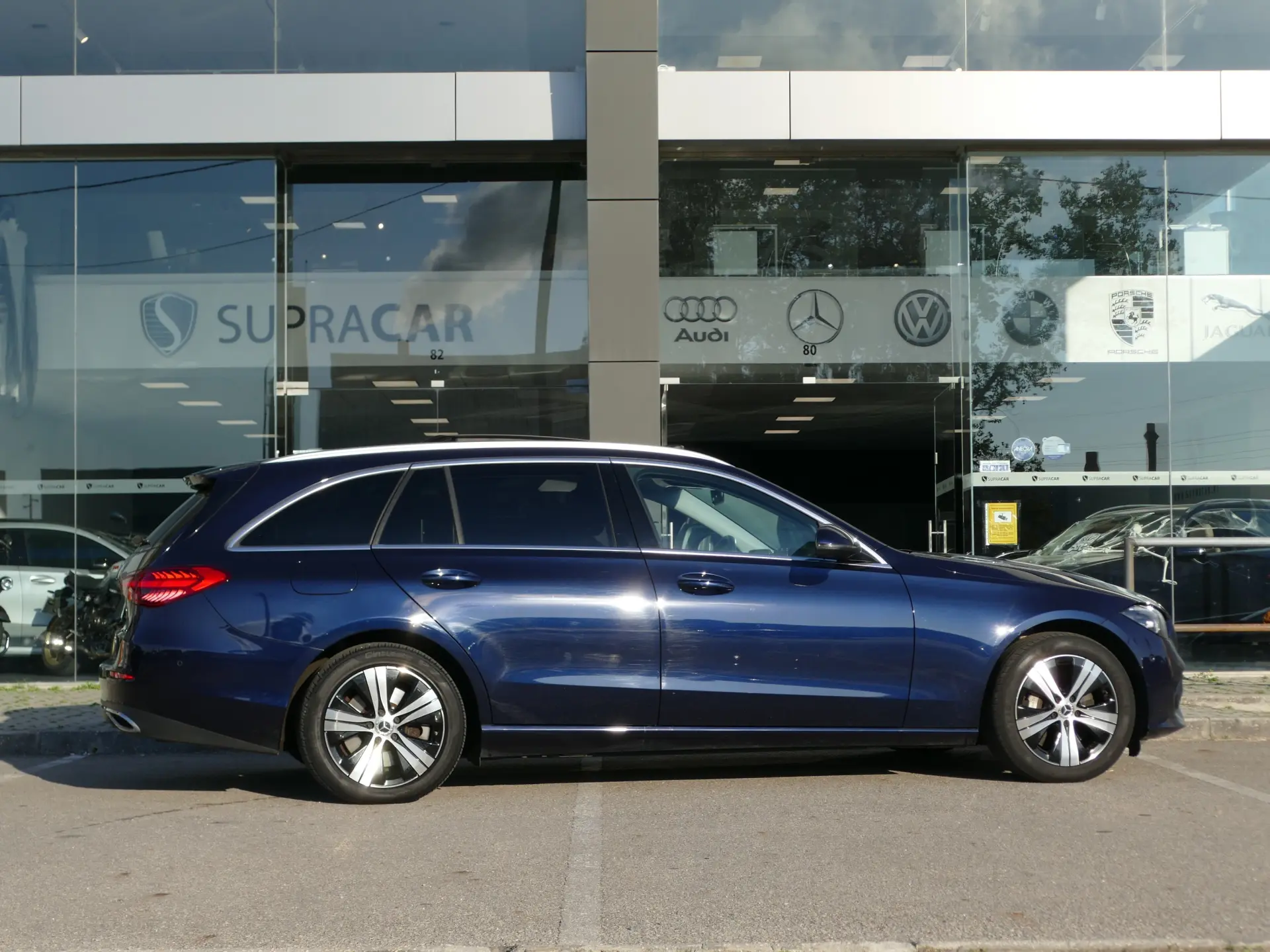 Mercedes-Benz C 300 e Avantgarde 19