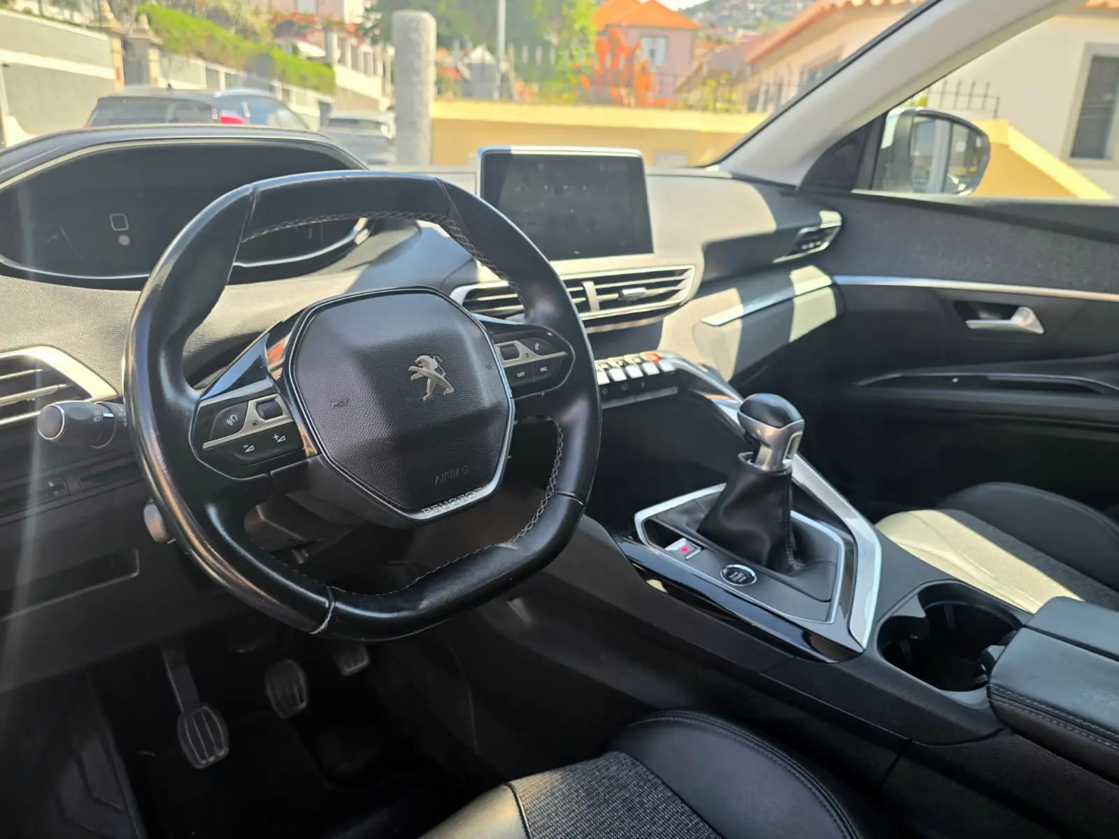 Peugeot 3008 1.2 PureTech Allure 26