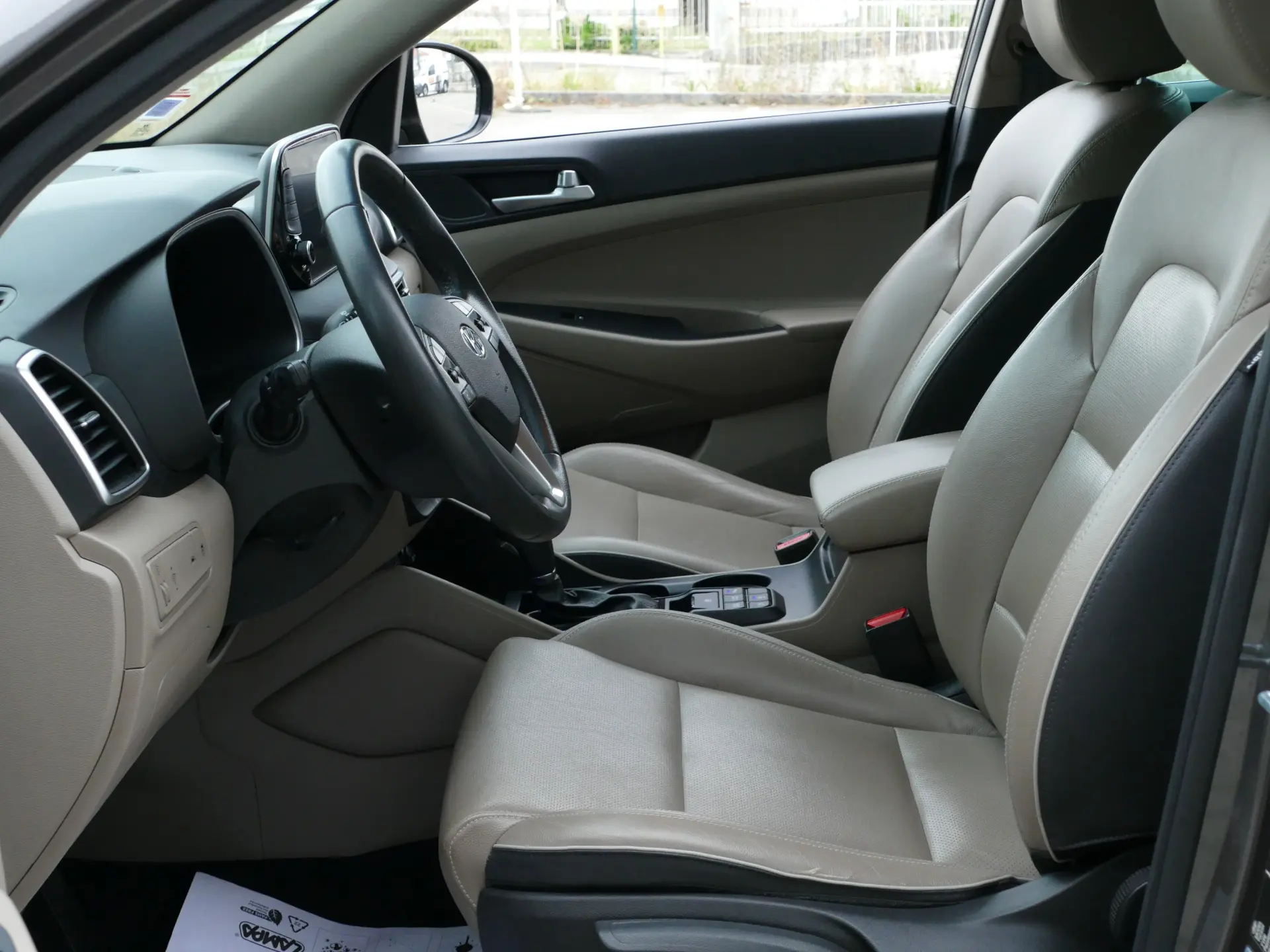 Hyundai Tucson 1.6 CRDi Premium DCT 27