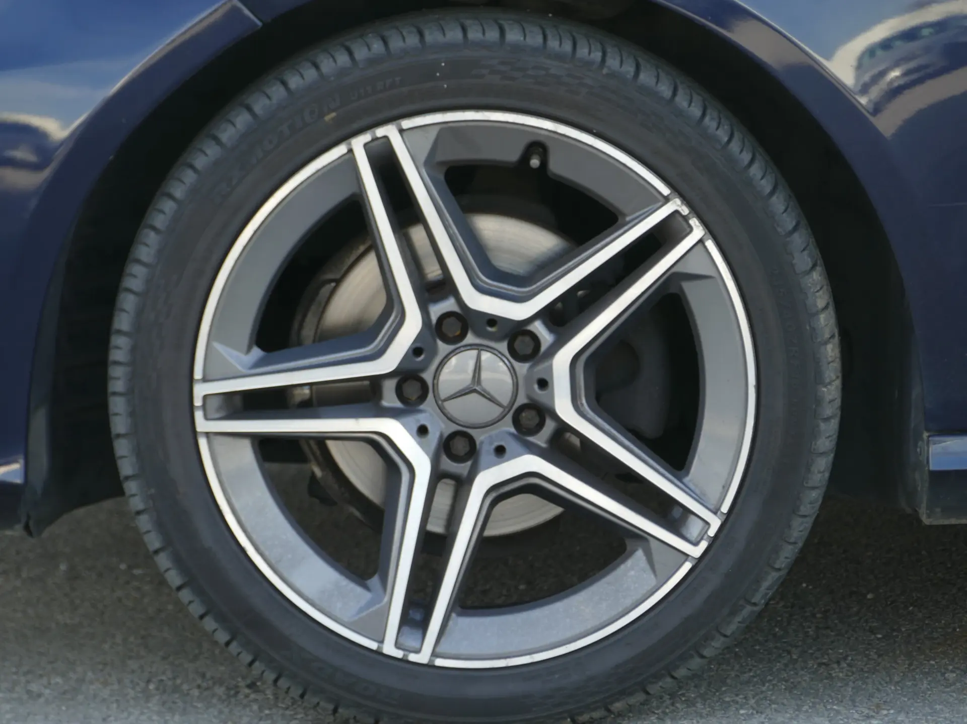 Mercedes-Benz E 220 CDi Avantgarde BE Auto. 7