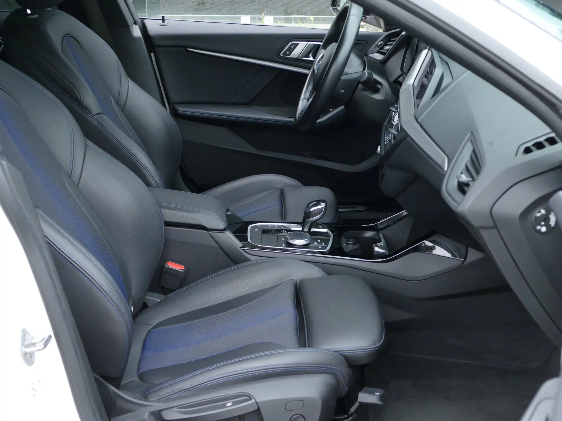BMW 216 Gran Coupé d Pack Desportivo M 27